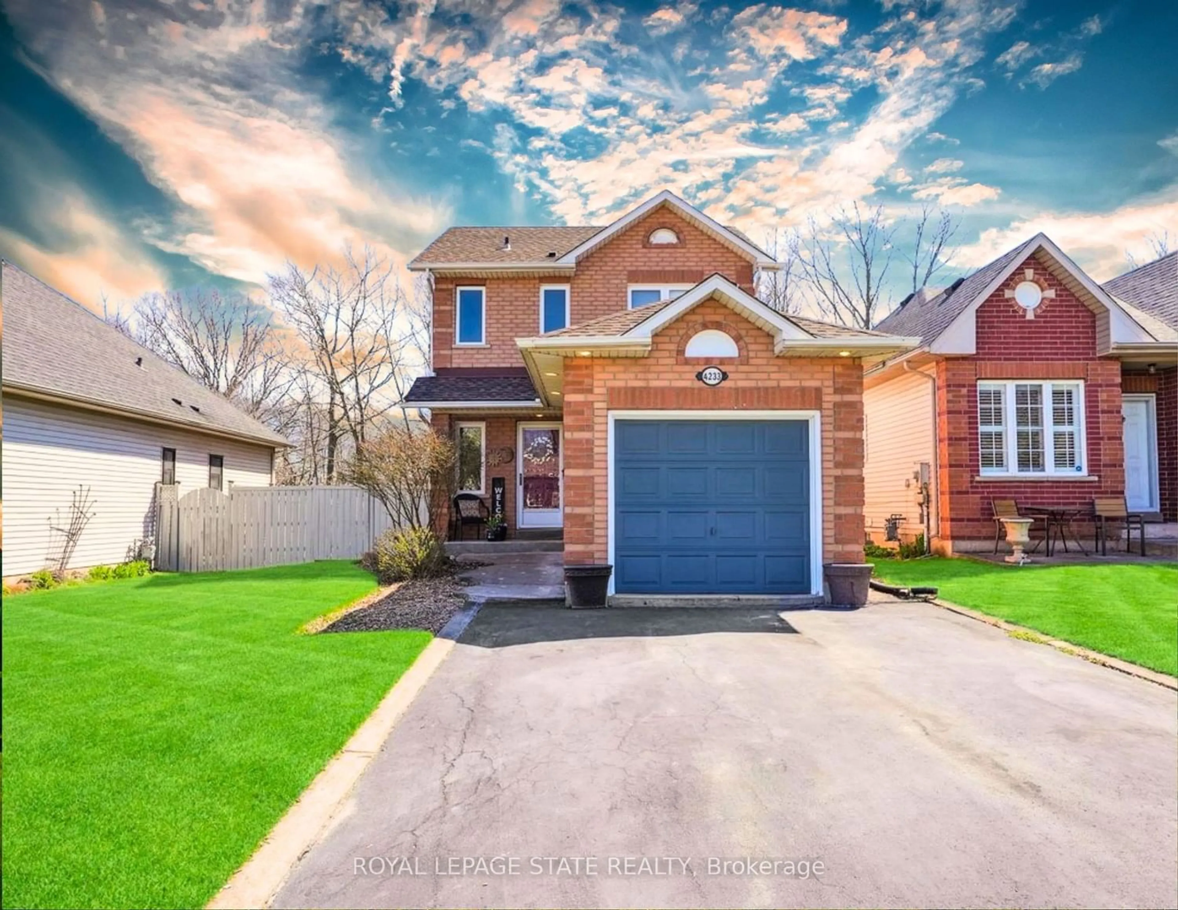 Home with brick exterior material for 4233 Stadelbauer Dr, Lincoln Ontario L3J 0J9