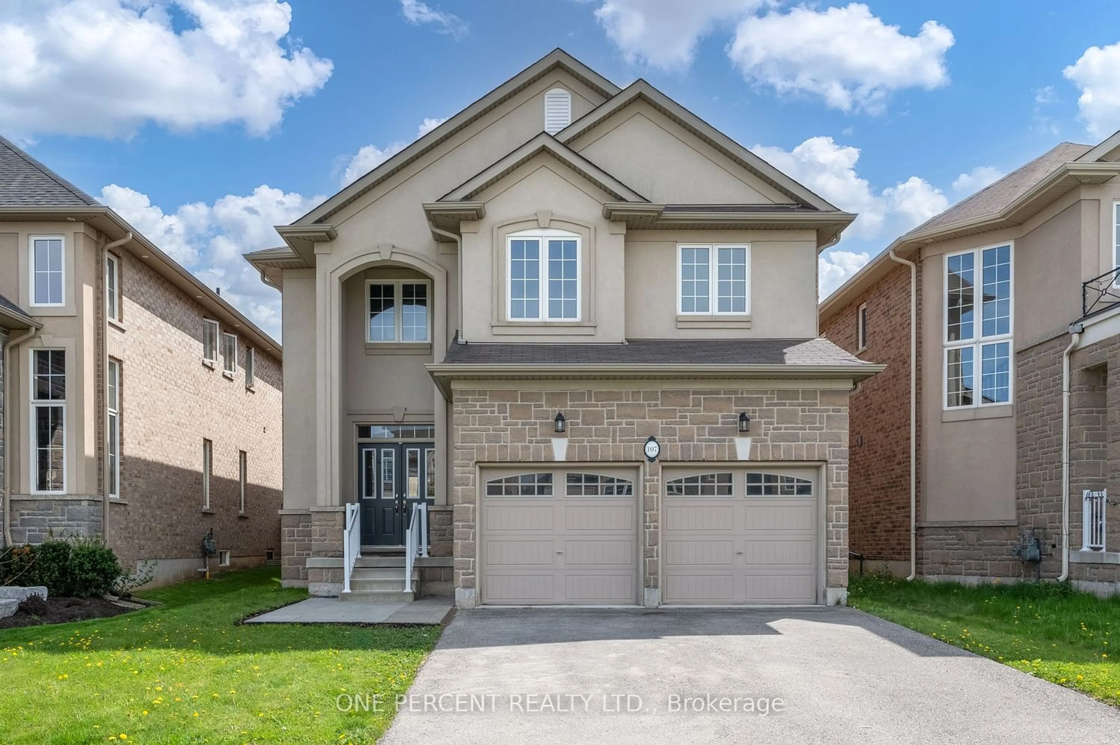Frontside or backside of a home for 107 Raymond Rd, Hamilton Ontario L9K 0G9