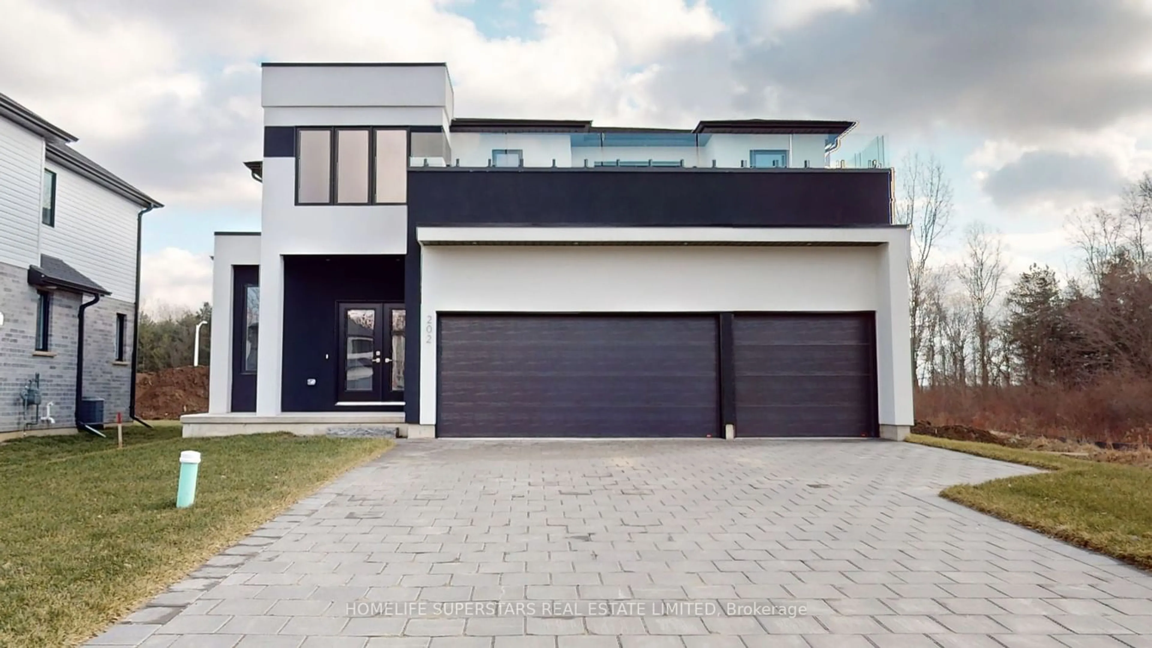 Frontside or backside of a home for 202 Merritt Crt #Lot 17, North Middlesex Ontario N0M 2K0