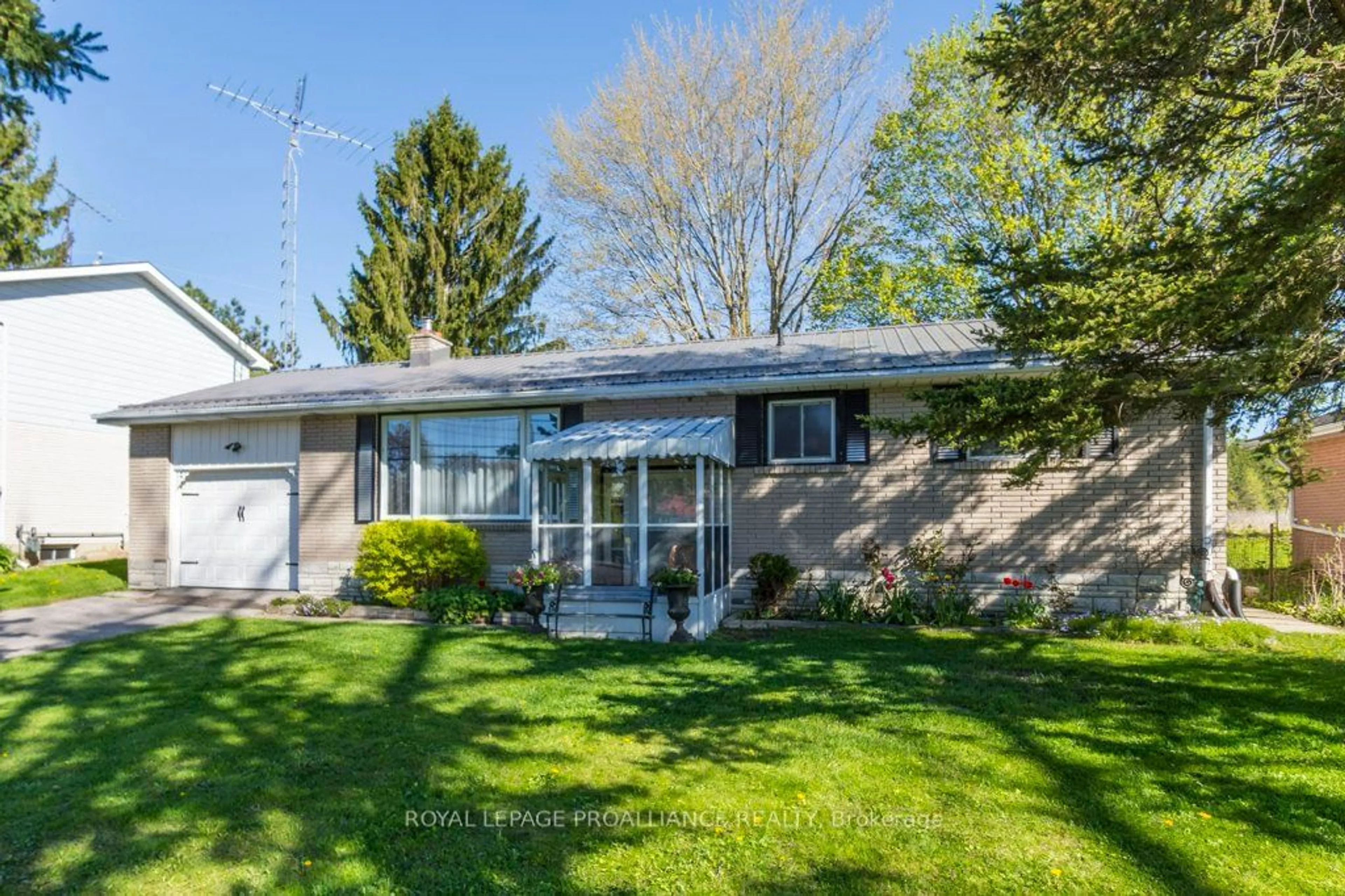 Frontside or backside of a home for 13246 Loyalist Pkwy, Prince Edward County Ontario K0K 1G0
