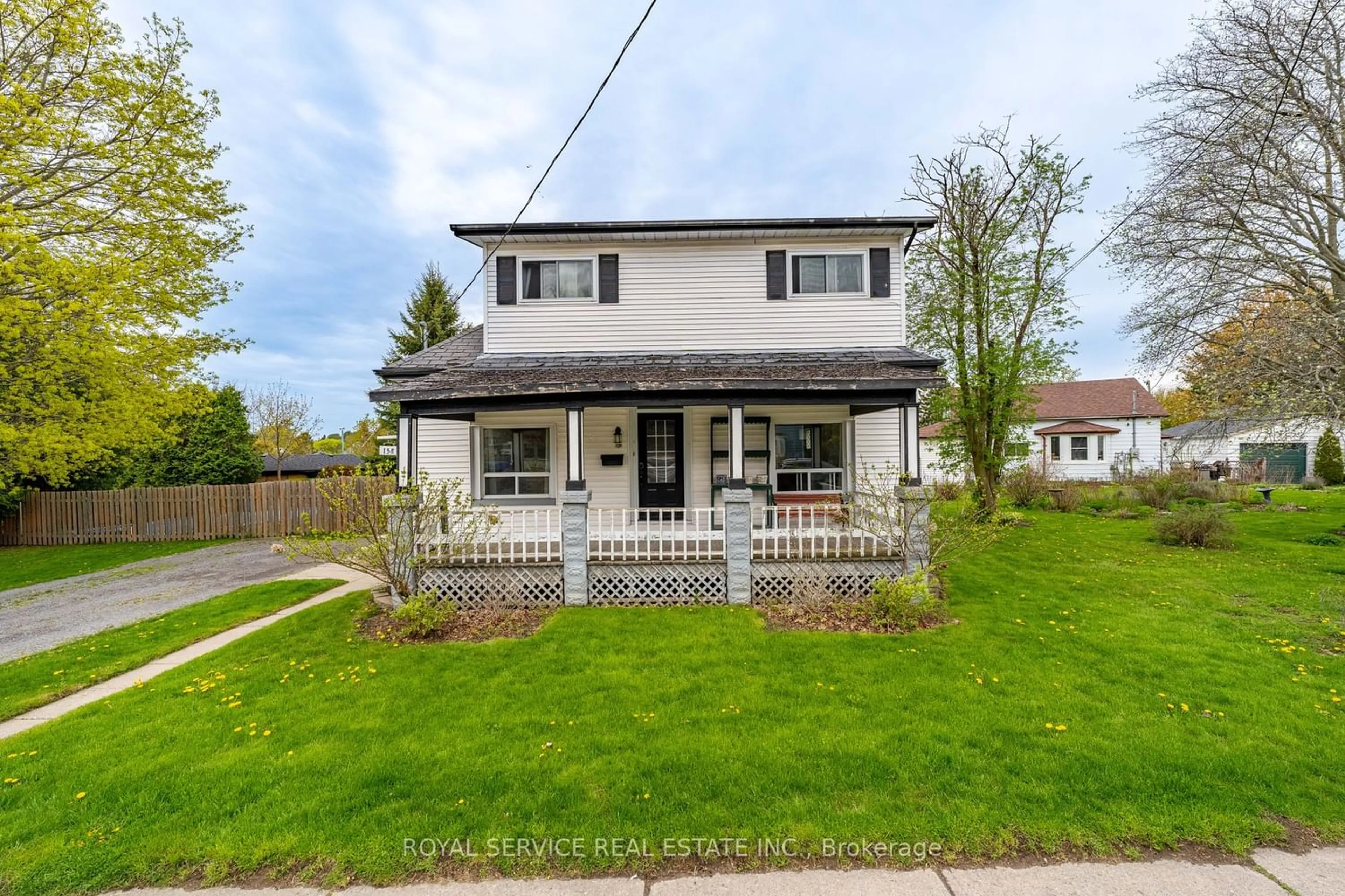 Frontside or backside of a home for 158 Ontario St, Port Hope Ontario L1A 2V6
