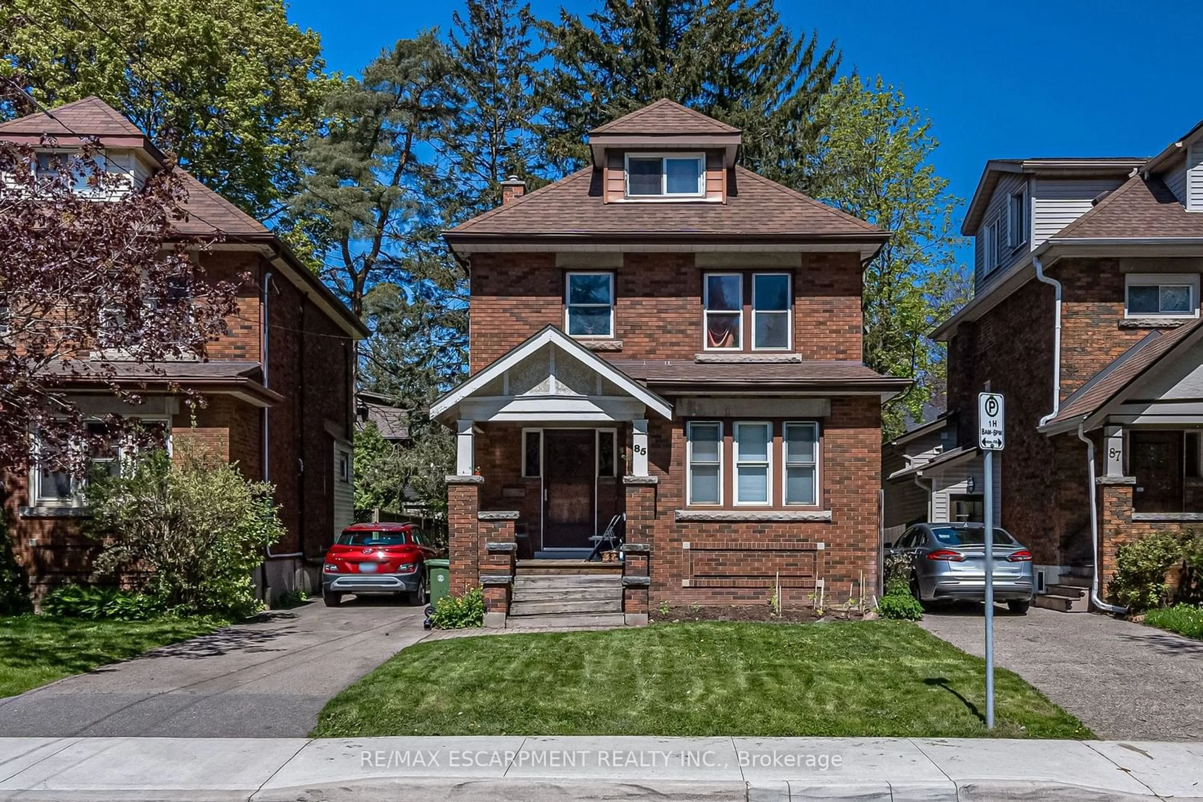 Home with brick exterior material for 85 Haddon Ave, Hamilton Ontario L8S 4A4