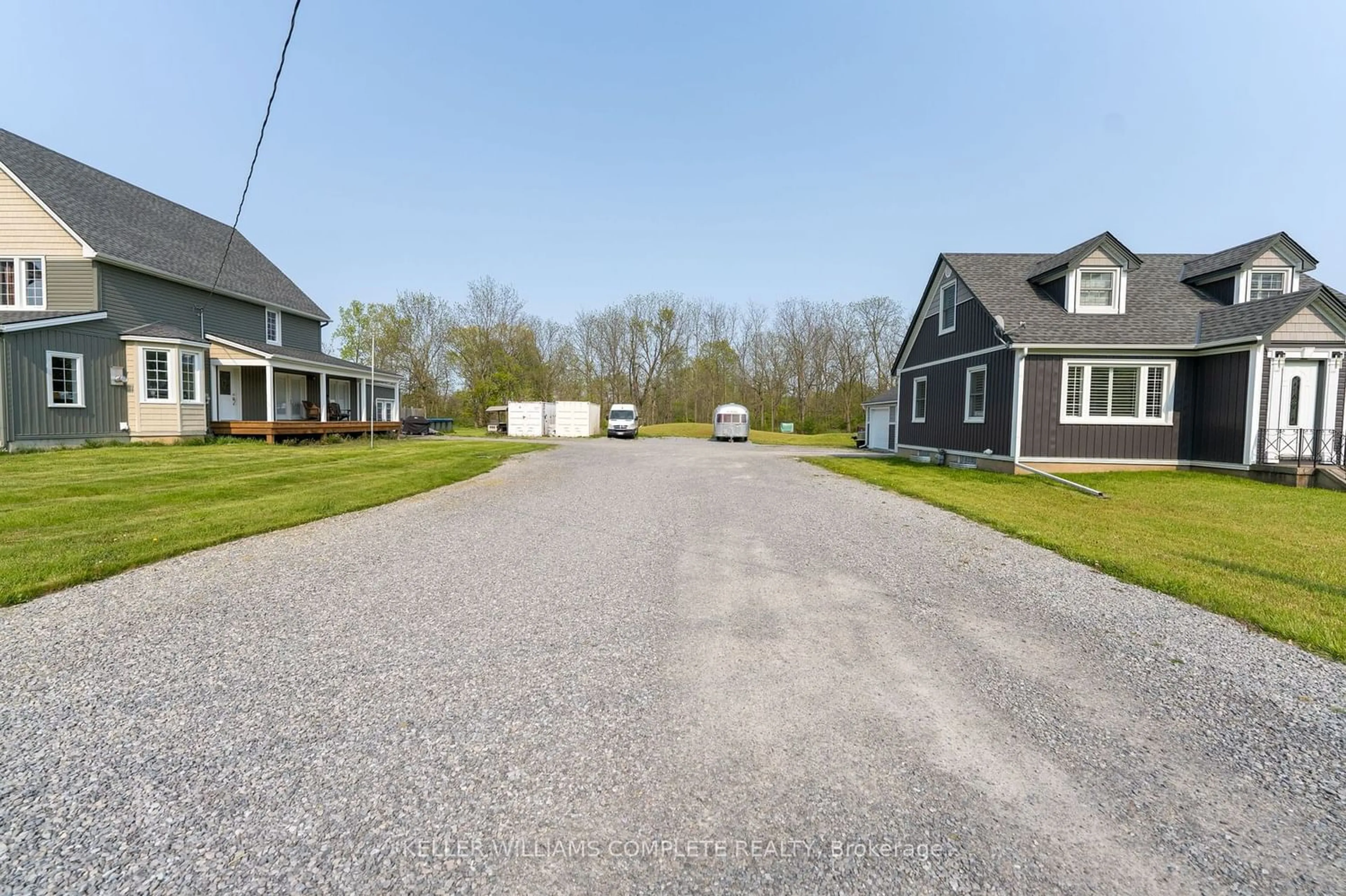 Street view for 560 Rosehill Rd, Fort Erie Ontario L2A 5M4