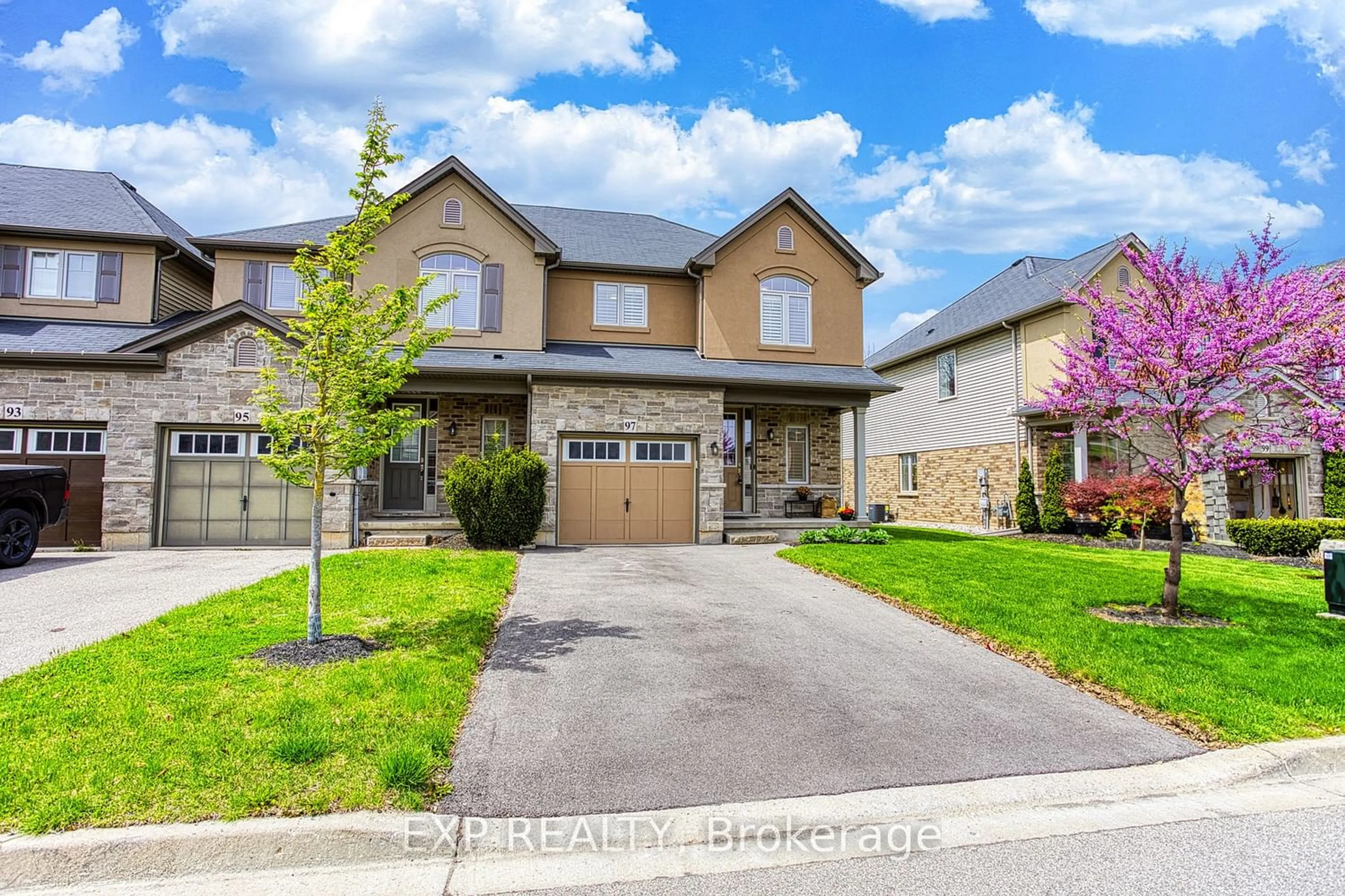 Frontside or backside of a home for 97 Sexton Cres, Hamilton Ontario L9G 2T4
