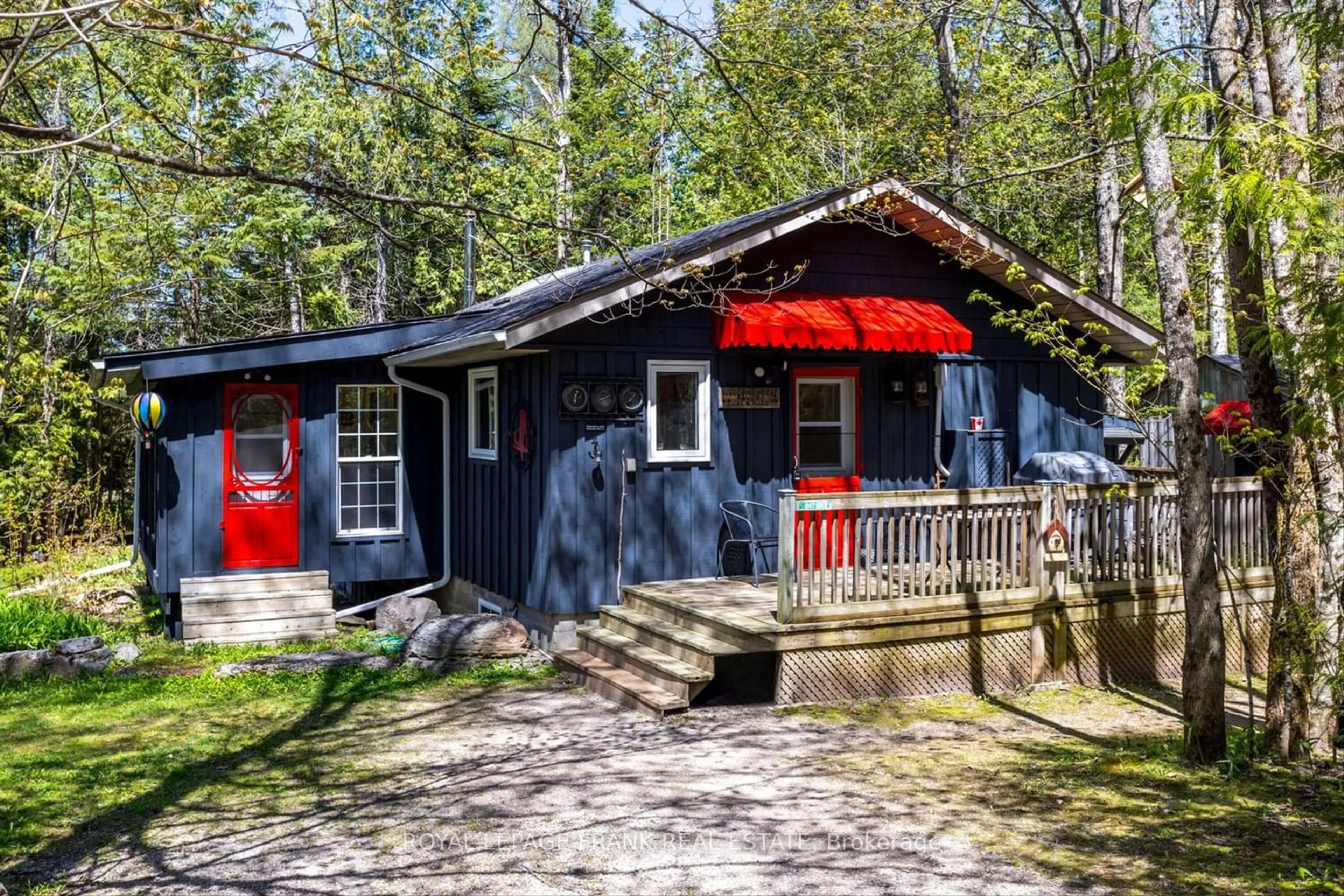 Cottage for 105 Little Silver Lake Way, Galway-Cavendish and Harvey Ontario K0M 1C0
