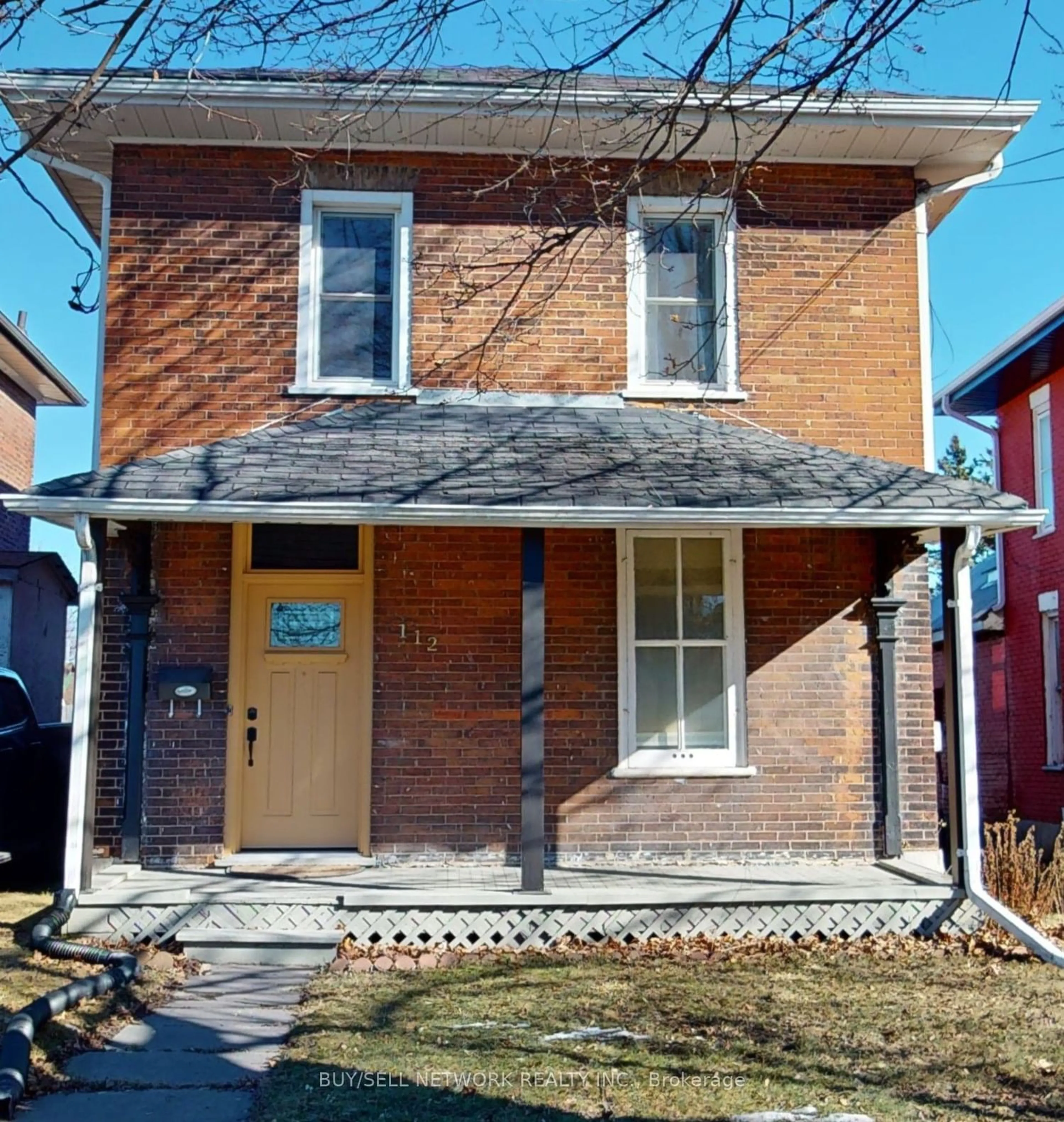 Home with brick exterior material for 112 Stewart St, Peterborough Ontario K9J 3M1