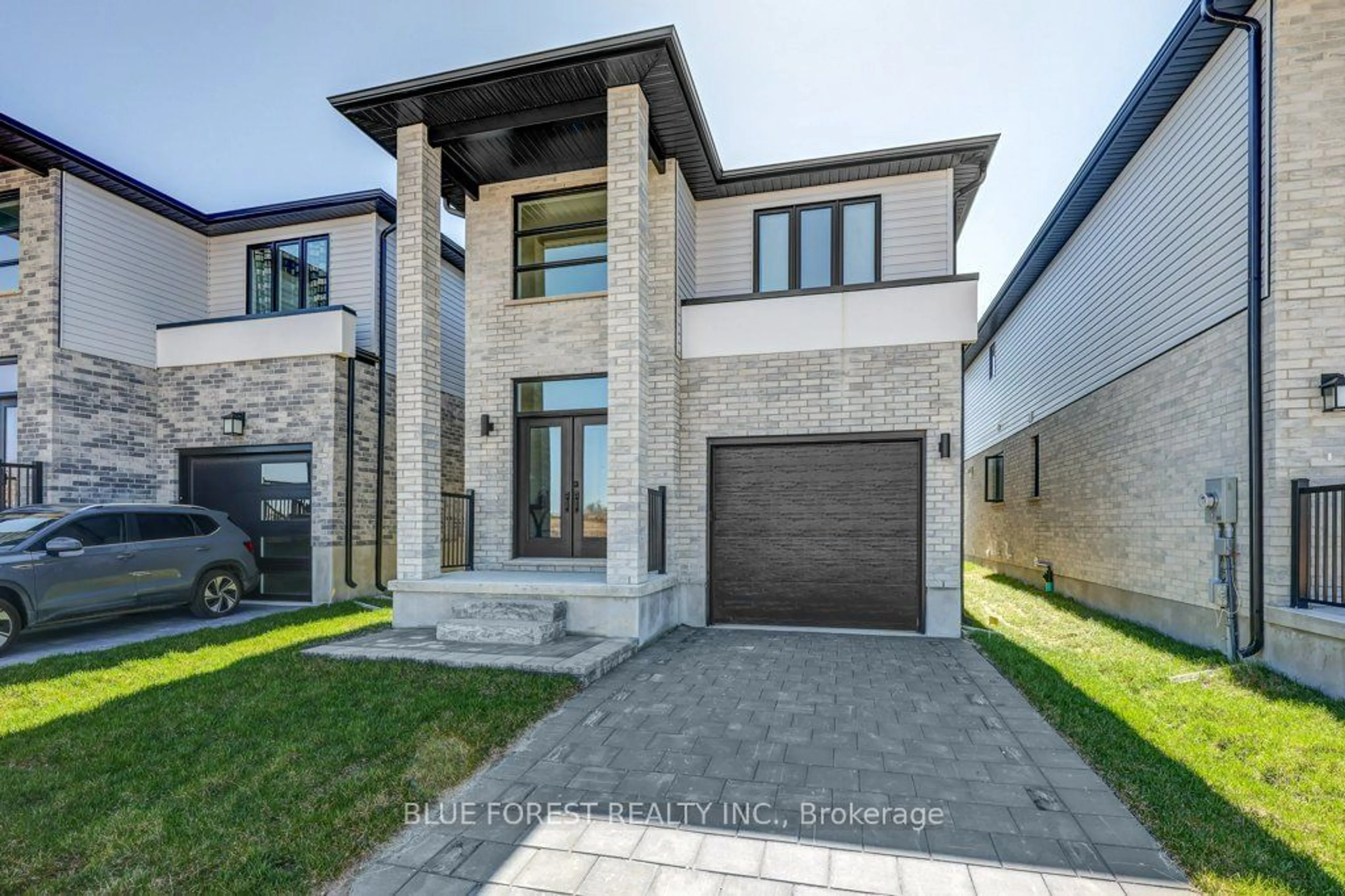 Home with brick exterior material for 6441 Royal Magnolia Ave, London Ontario N6P 1H5