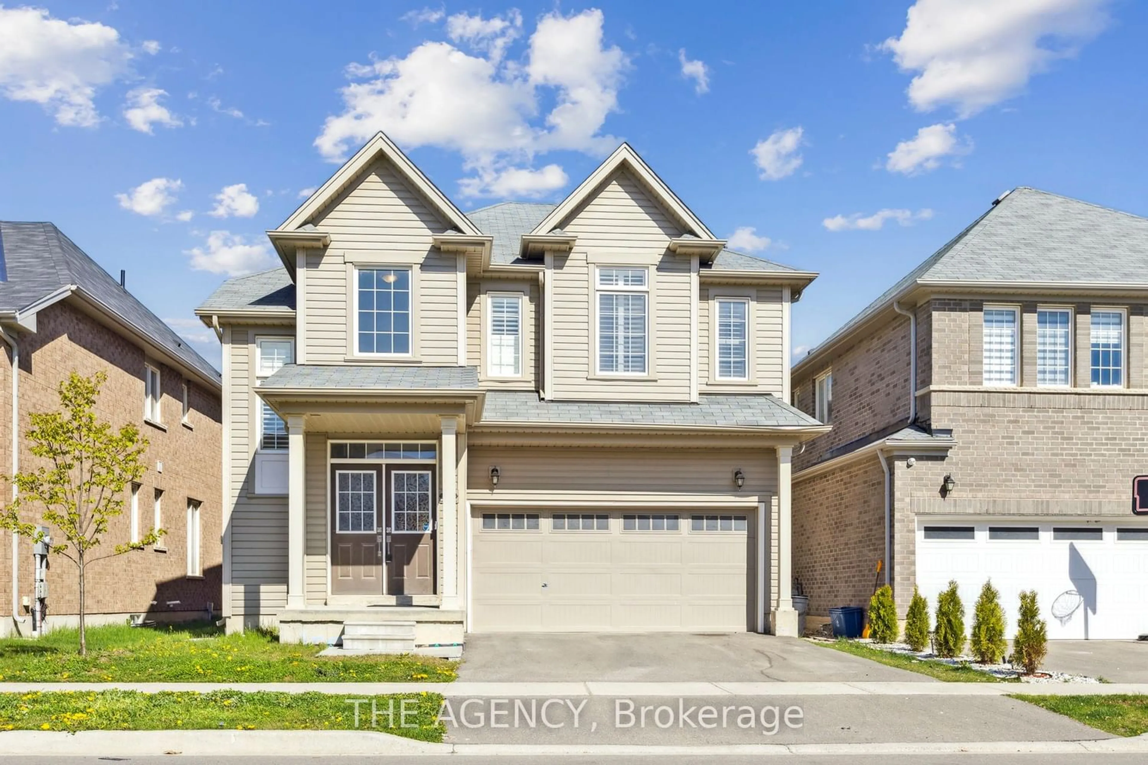 Frontside or backside of a home for 18 Munro Circ, Brantford Ontario N3T 5L5
