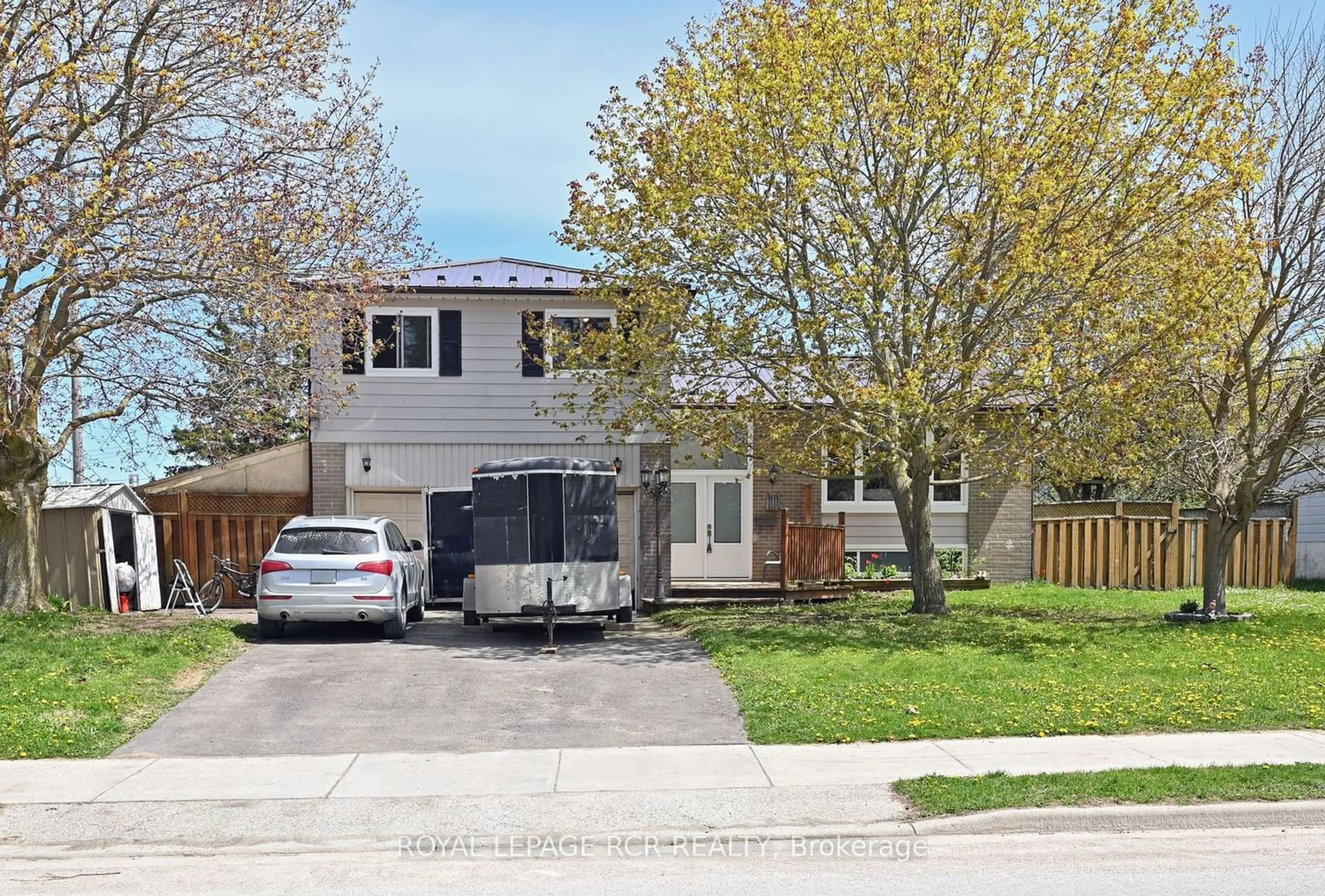 Frontside or backside of a home for 639 Willow St, Shelburne Ontario L9V 2W7