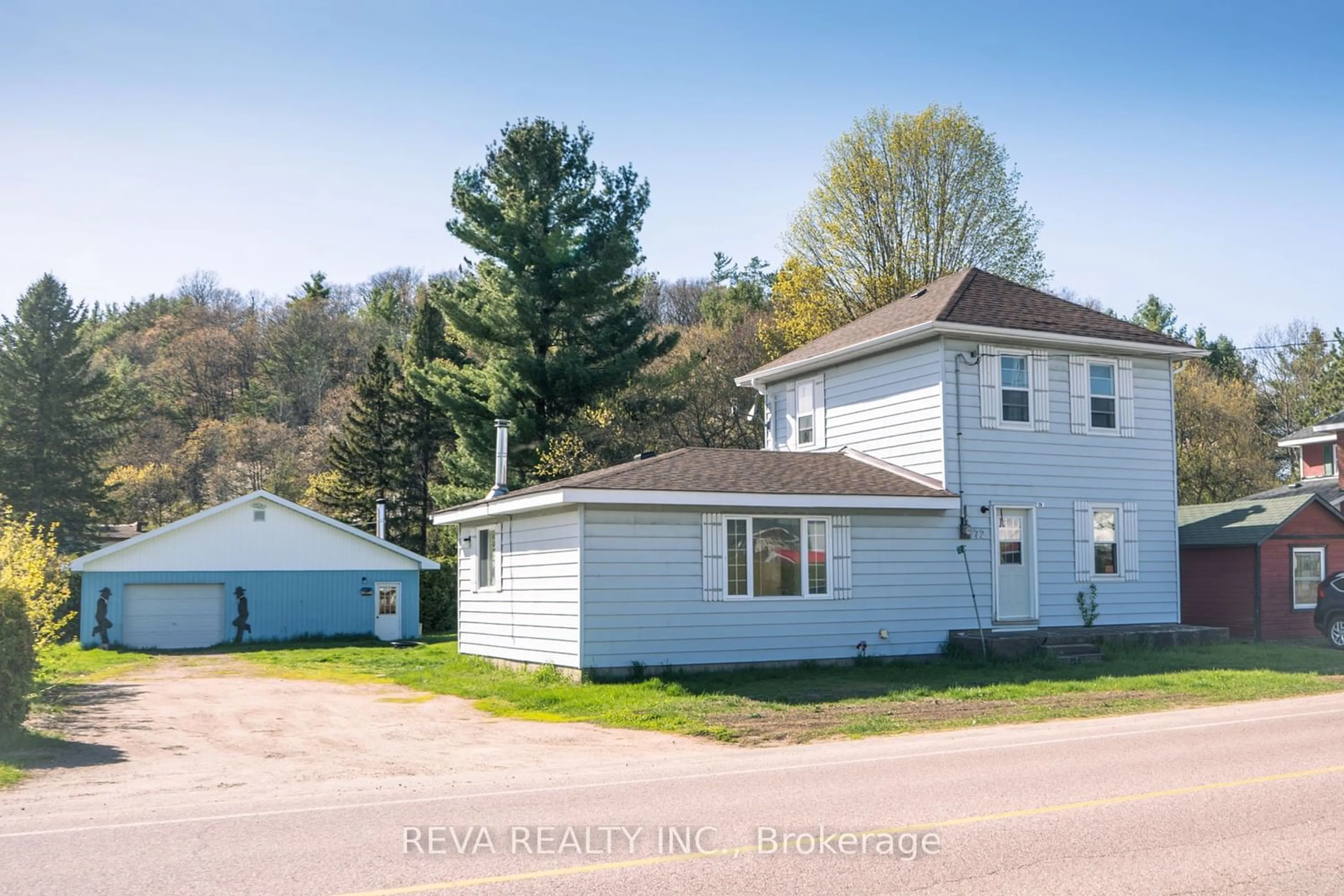 Frontside or backside of a home for 72 Dunn St, Madawaska Valley Ontario K0J 1B0