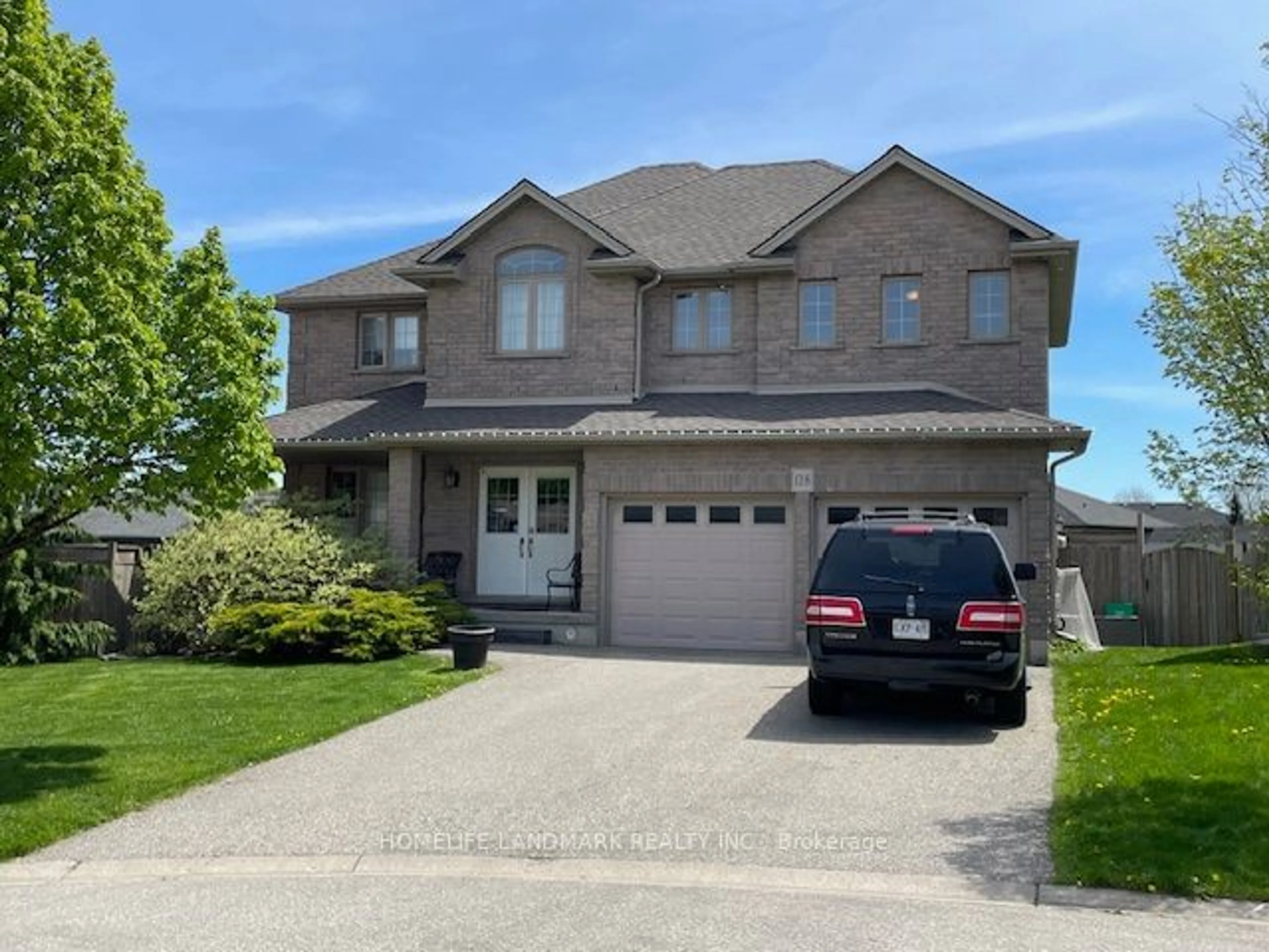 Frontside or backside of a home for 128 Southview Crt, Woodstock Ontario N4S 9A5