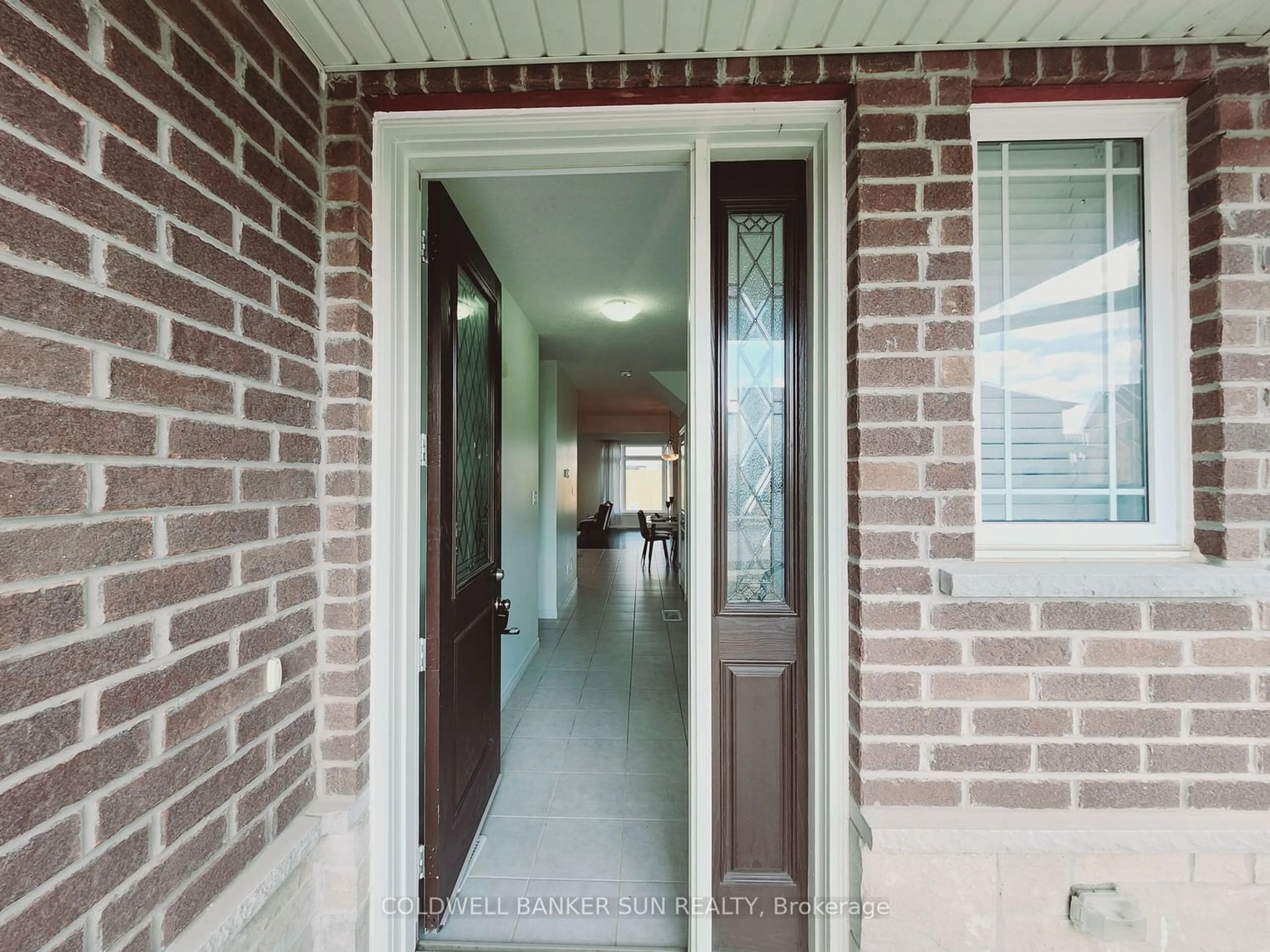 Indoor entryway for 414 Rivertrail Ave, Kitchener Ontario N2A 0H6