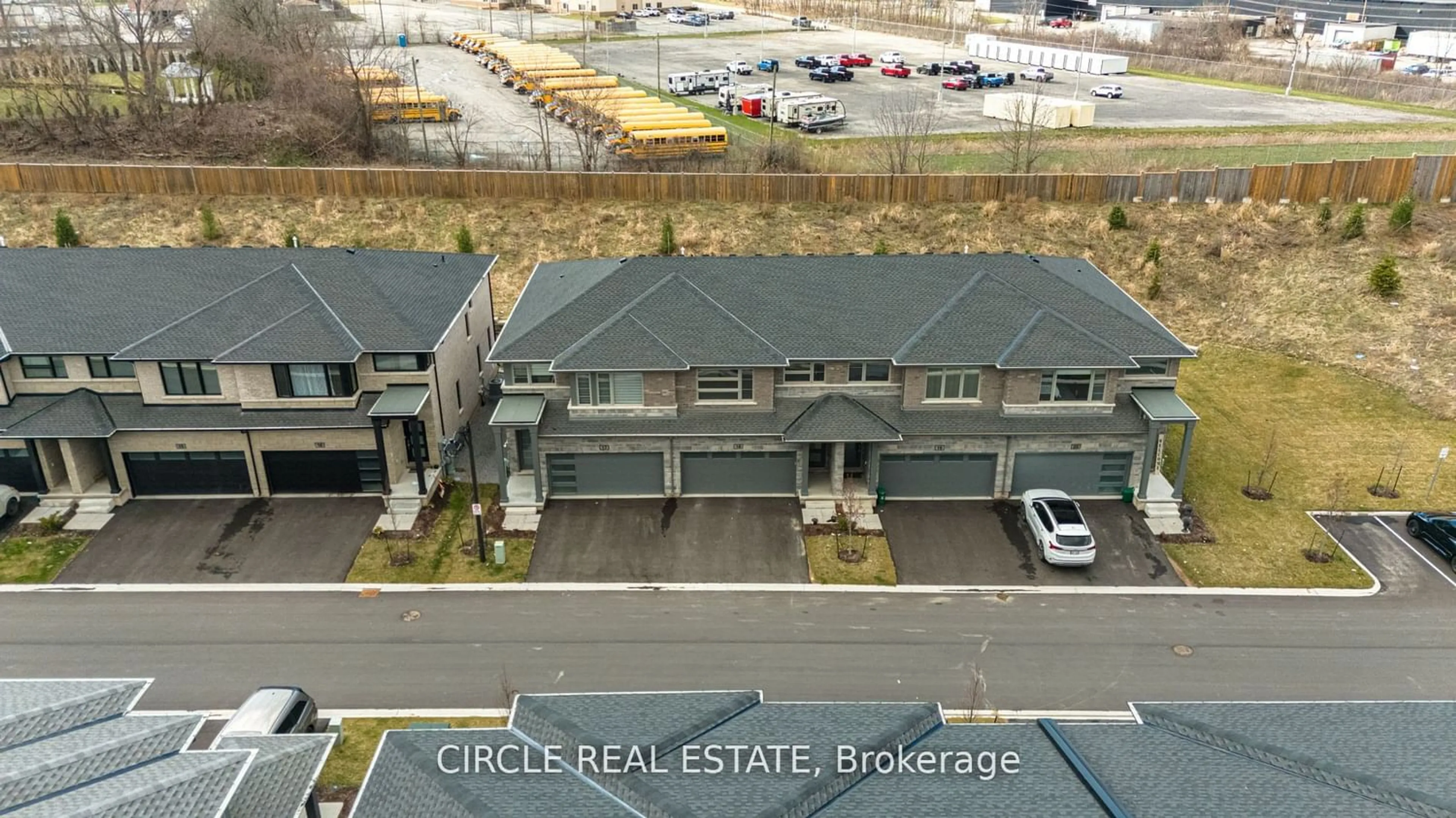A pic from exterior of the house or condo for 4552 Portage Rd #18, Niagara Falls Ontario L2E 6A8