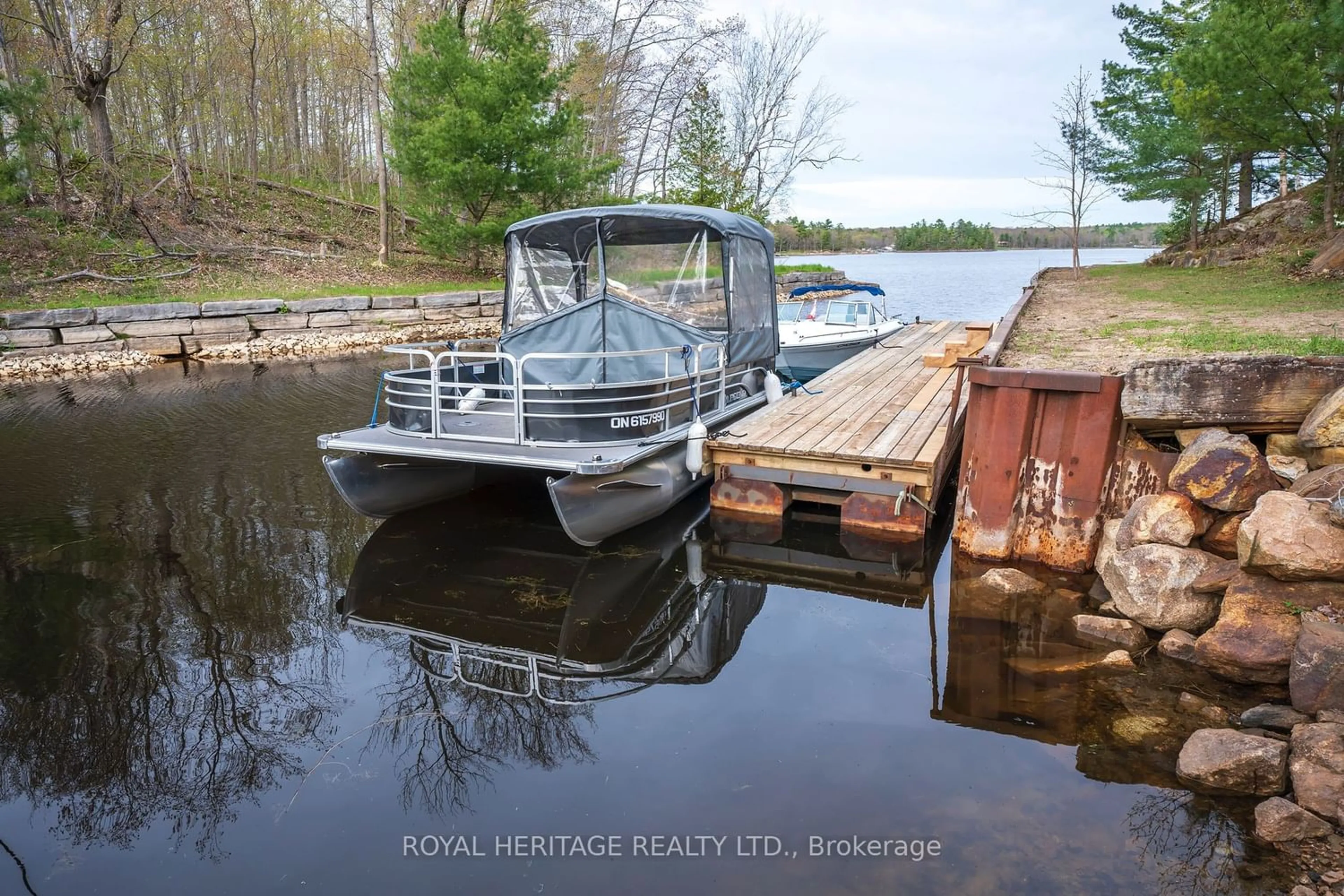 Cottage for 9316 Georgian Bay Shr, Georgian Bay Ontario P0E 1E0