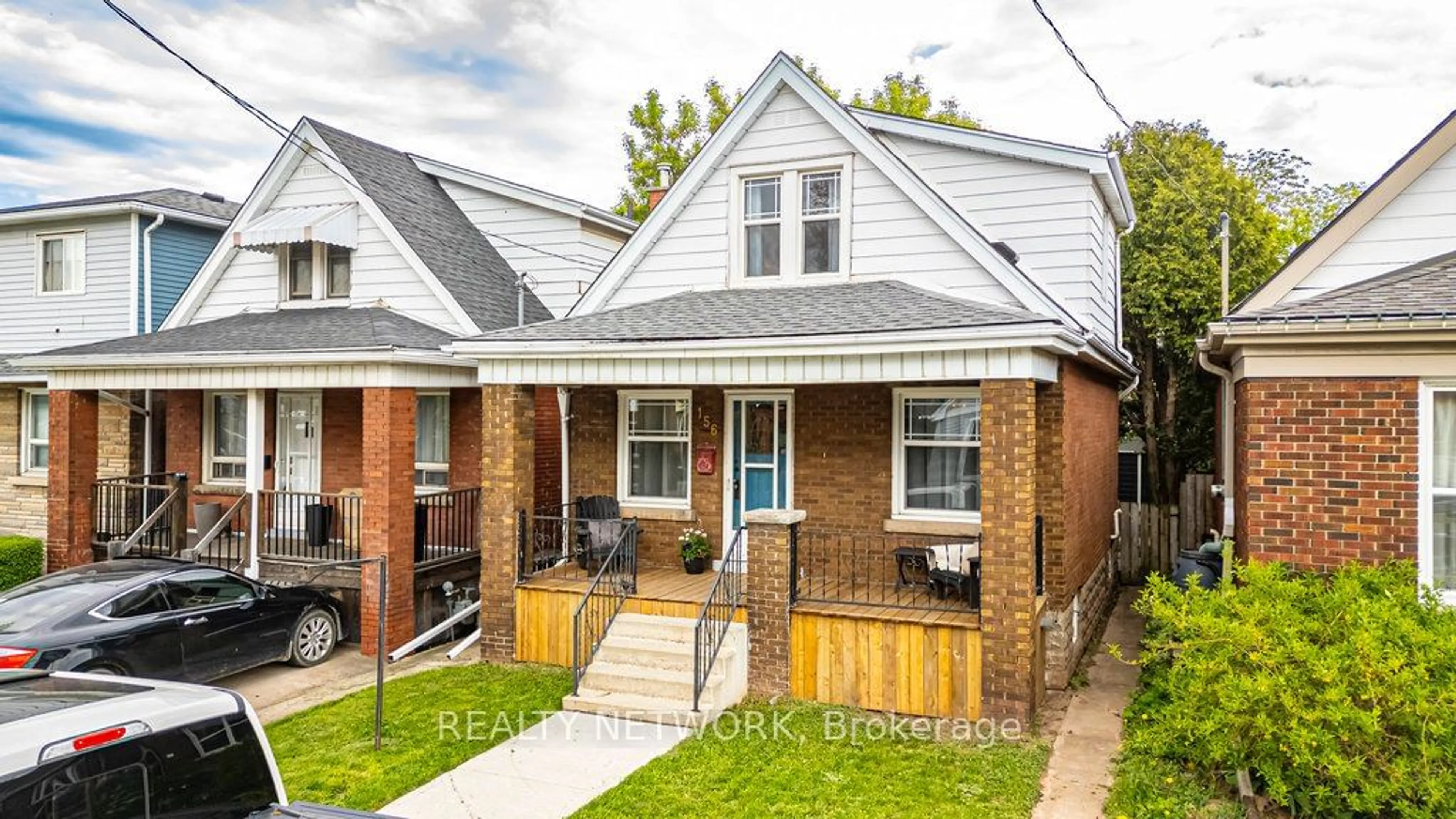 Frontside or backside of a home for 156 Garside Ave, Hamilton Ontario L8H 4W6