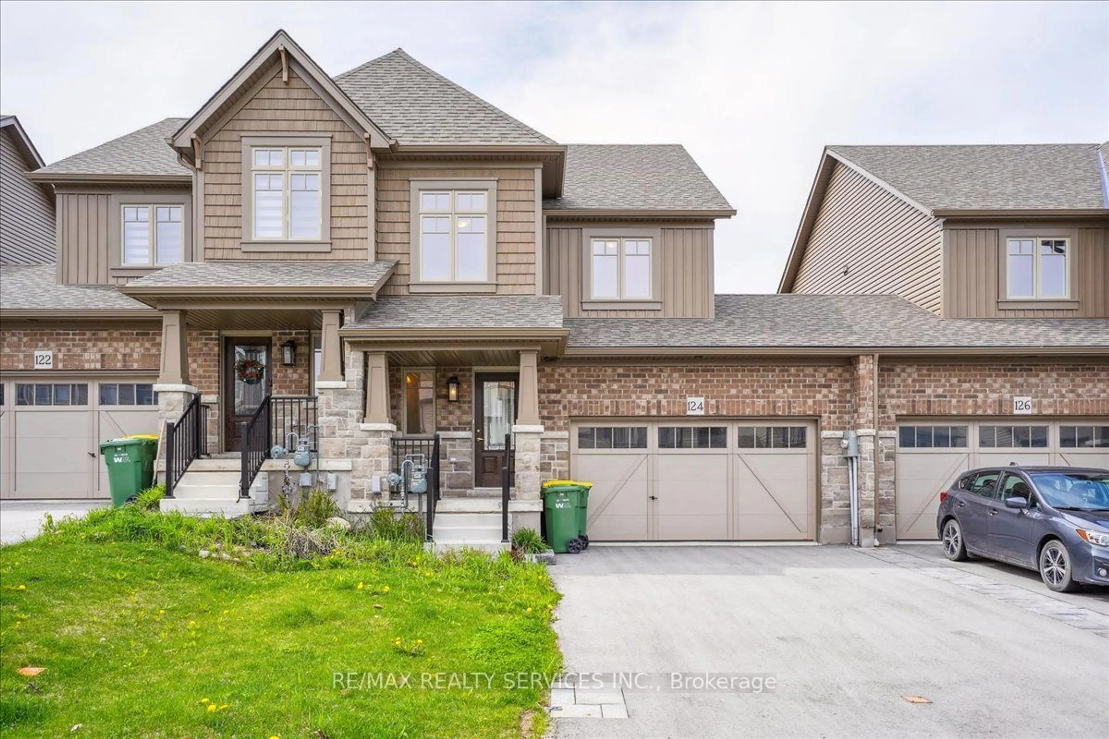 Frontside or backside of a home for 124 Stonebrook Way, Grey Highlands Ontario N0C 1H0