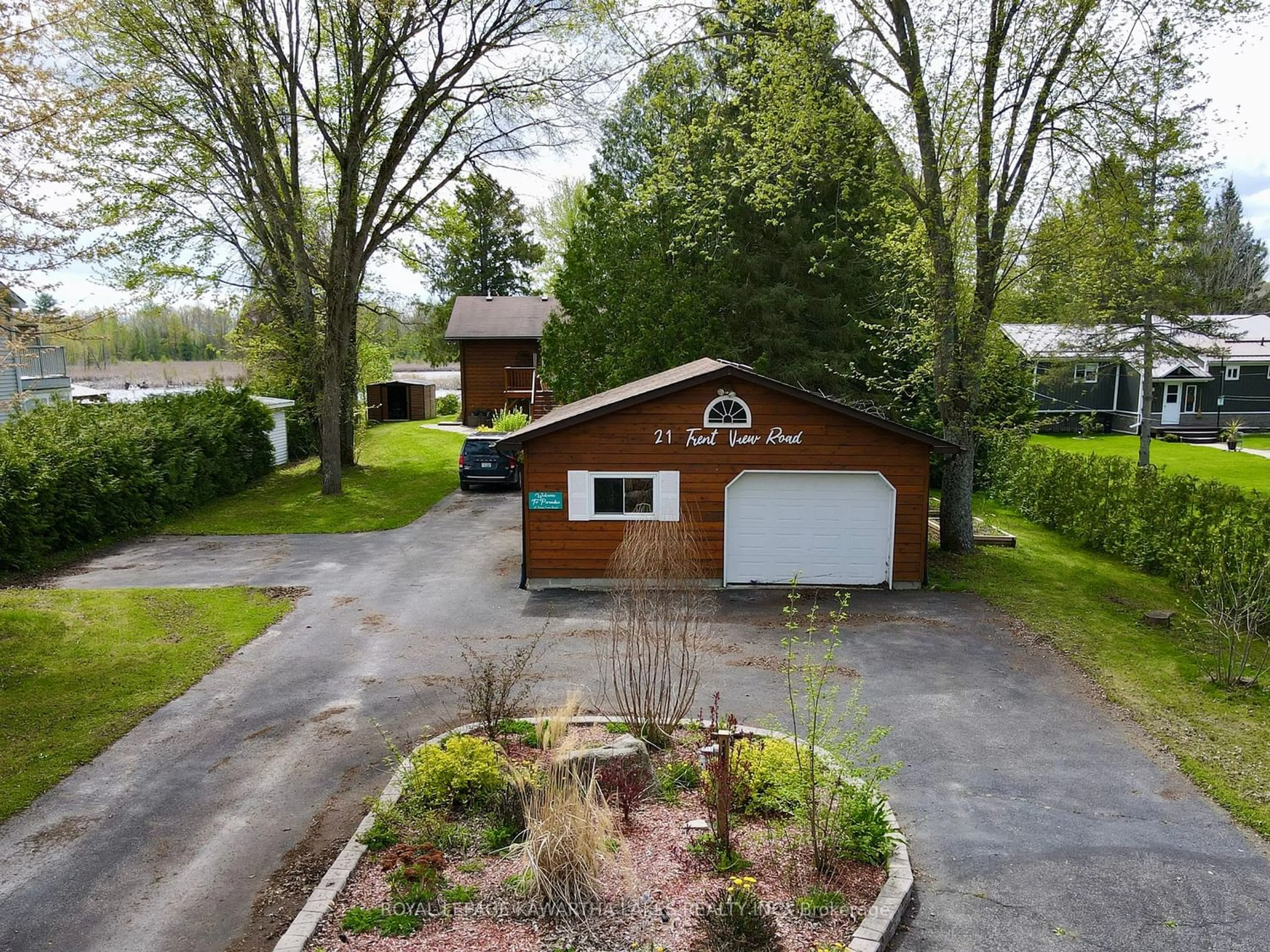 Frontside or backside of a home for 21 Trent View Rd, Kawartha Lakes Ontario K0M 2B0