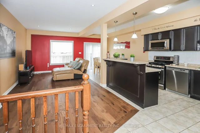 Additional property image - 51 Redcedar Cres