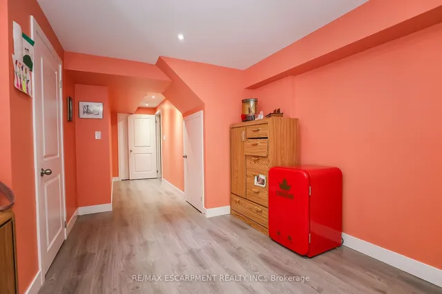 Additional property image - 51 Redcedar Cres