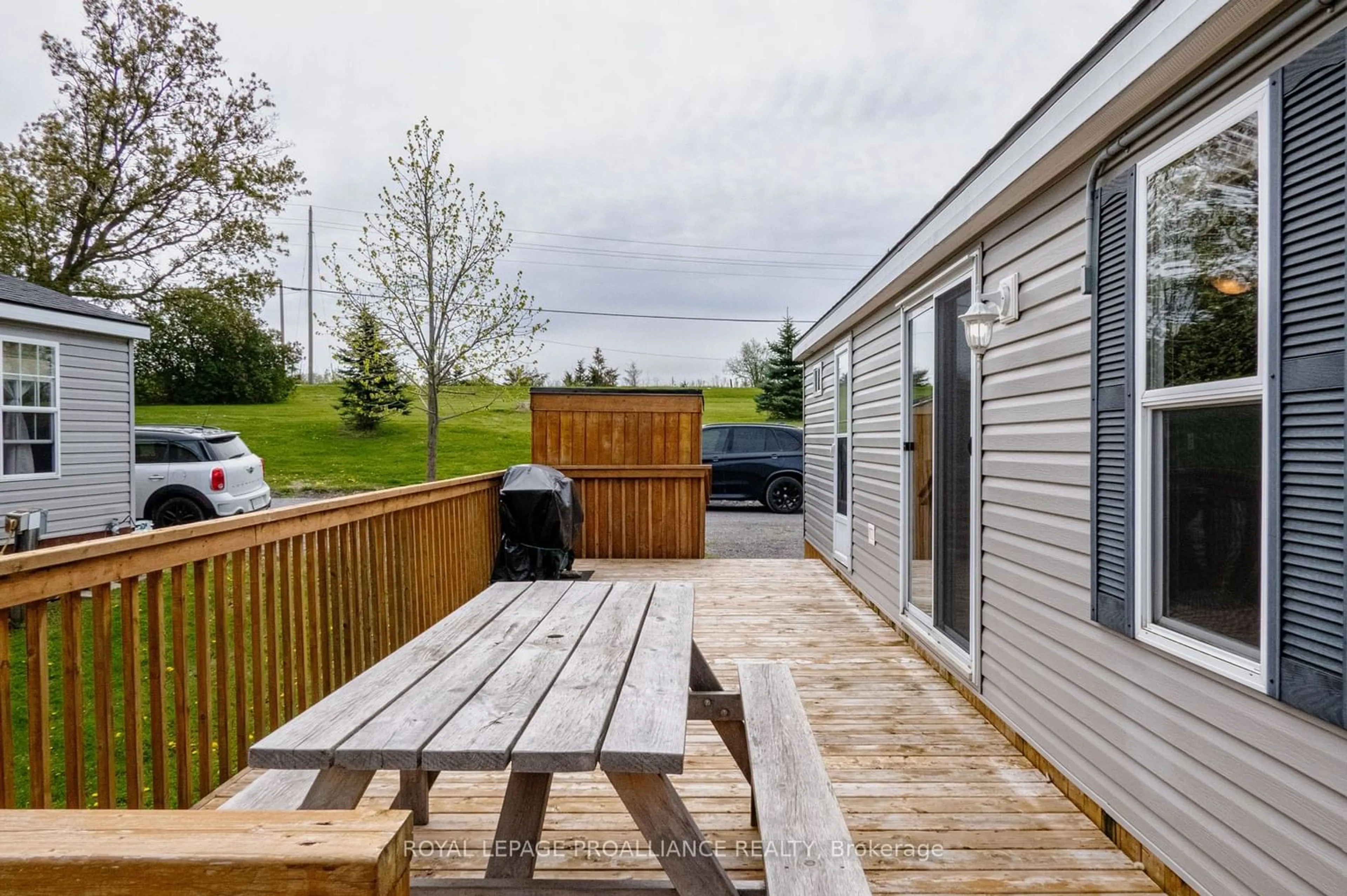 Patio for 486 Cty 18-71 Forest Grve, Prince Edward County Ontario K0K 1P0