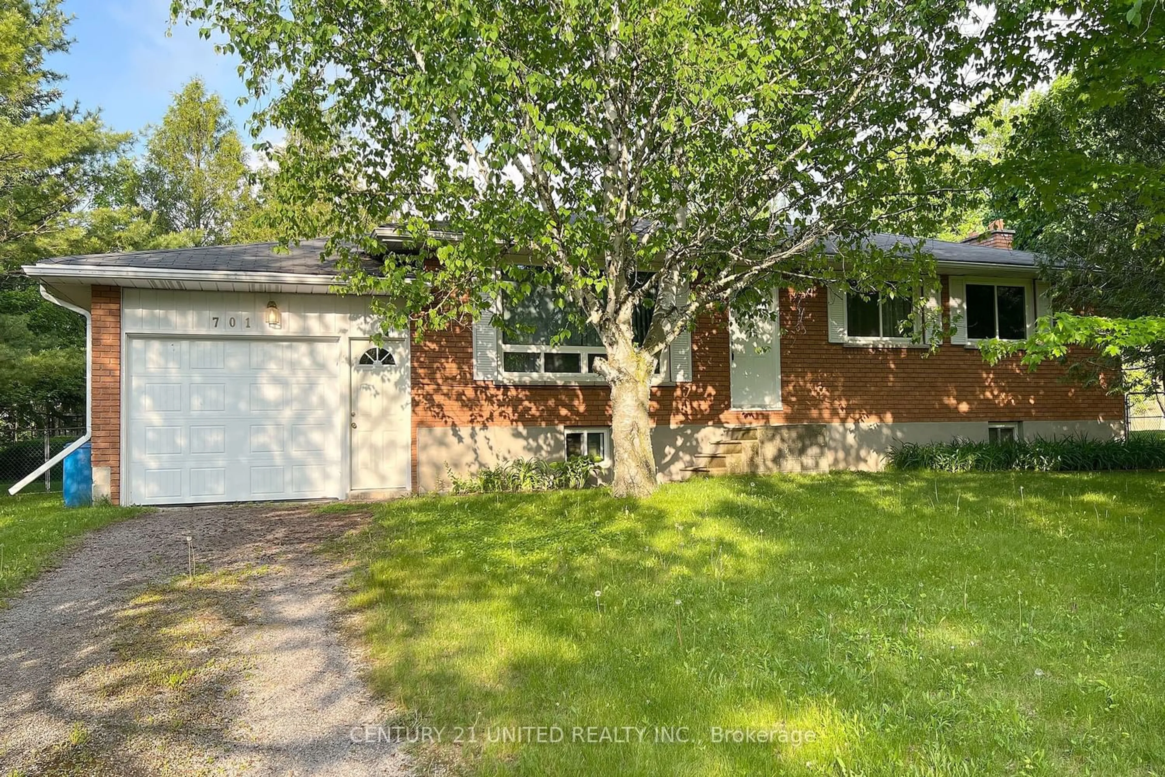 Frontside or backside of a home for 701 Cedarvale Cres, Smith-Ennismore-Lakefield Ontario K0L 1T0