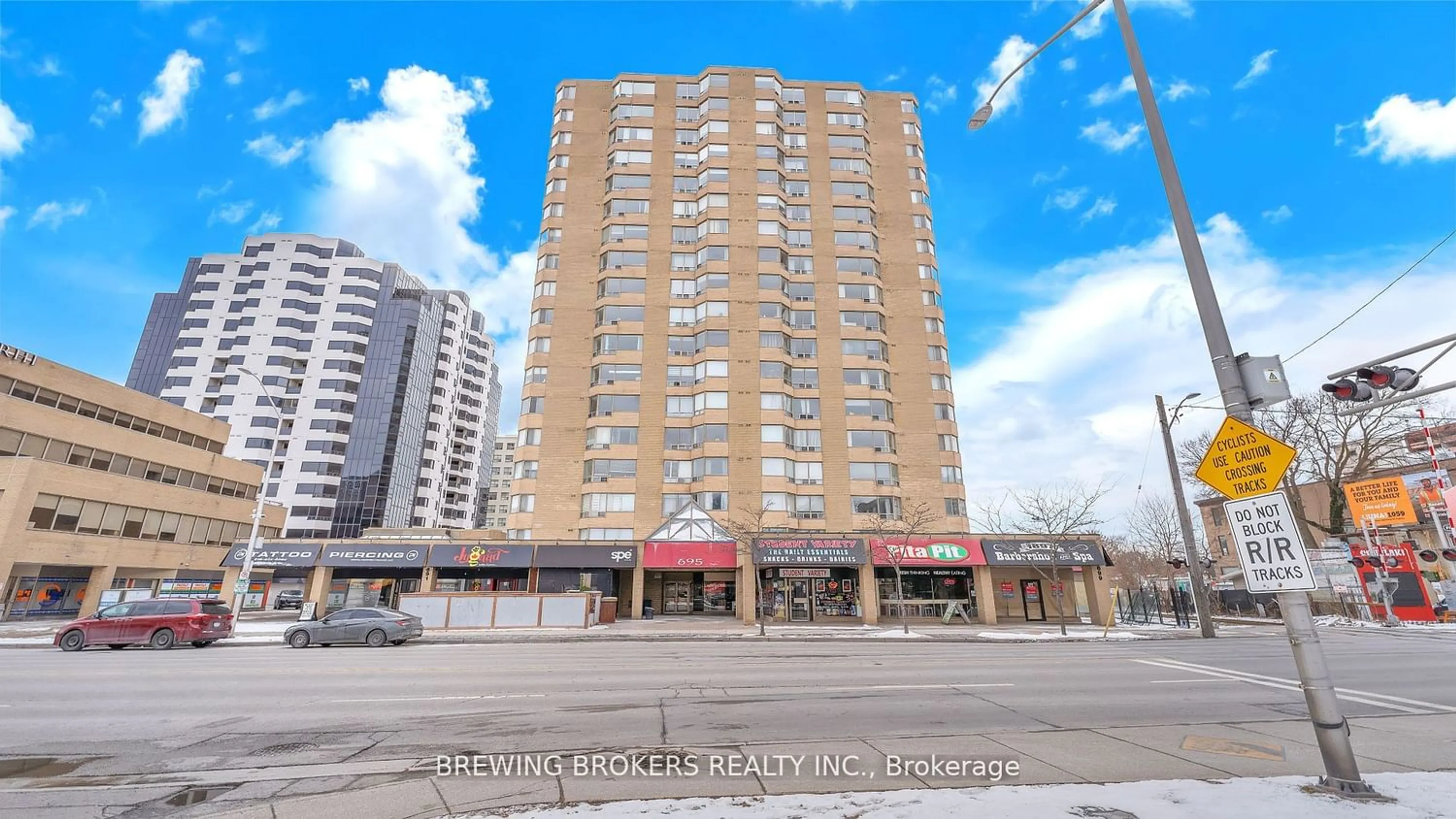 A pic from exterior of the house or condo for 695 Richmond St #1501, London Ontario N6A 5M6