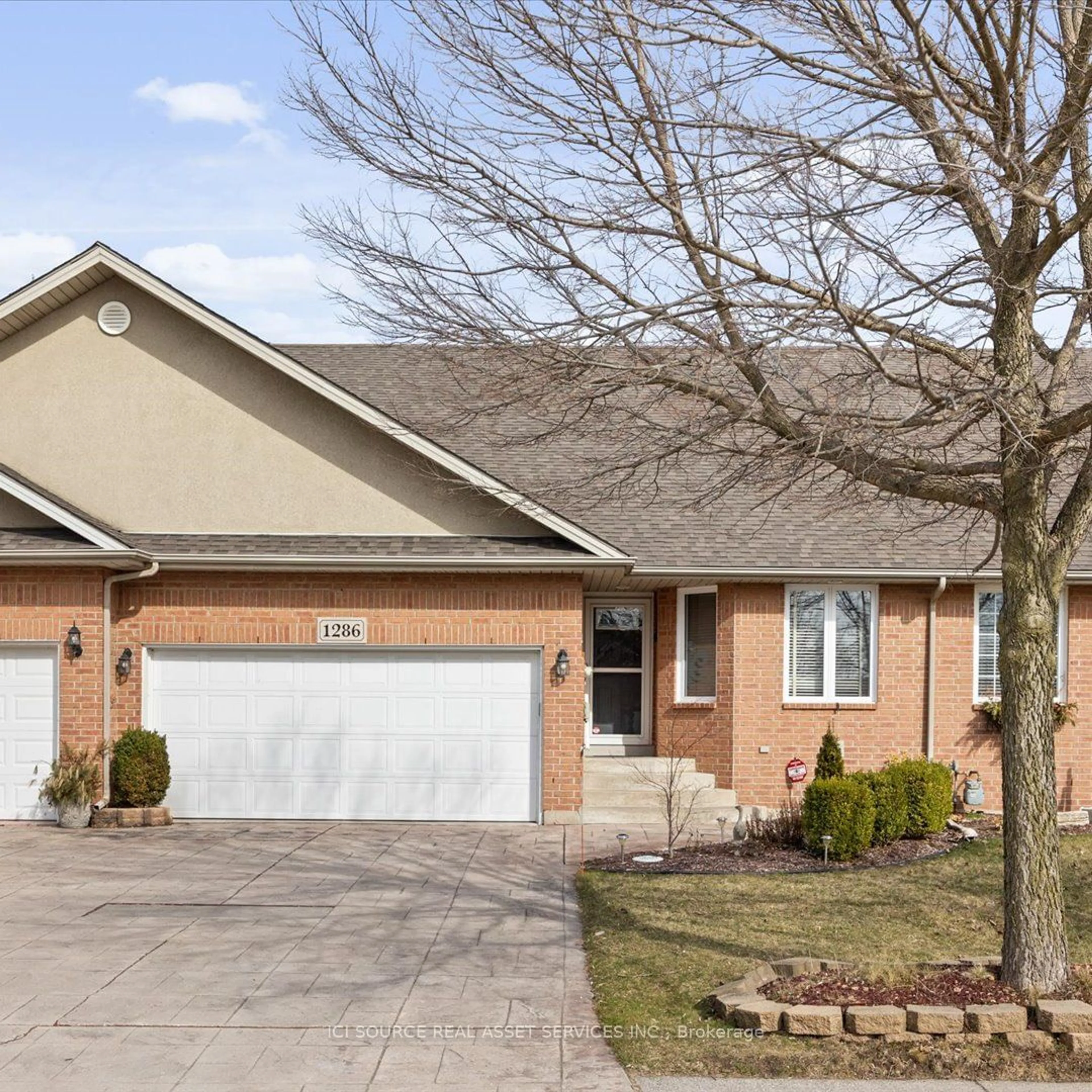 Home with brick exterior material for 1286 Chateau Ave, Windsor Ontario N8P 1M1