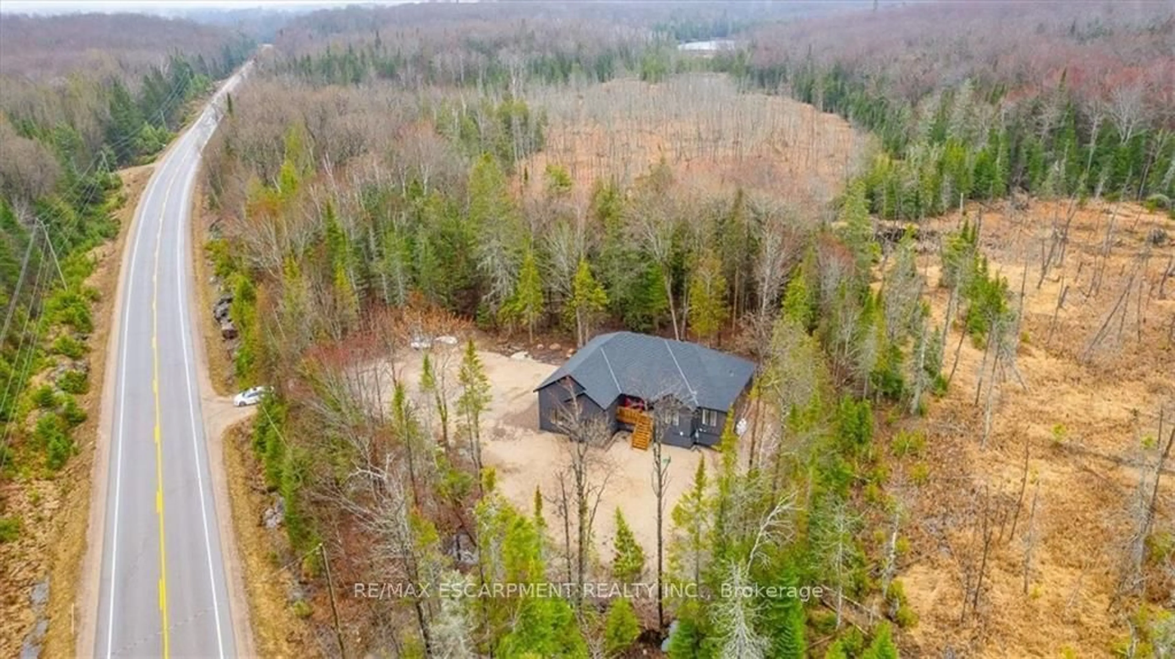 Cottage for 12407 County Road 503, Highlands East Ontario K0L 2Y0