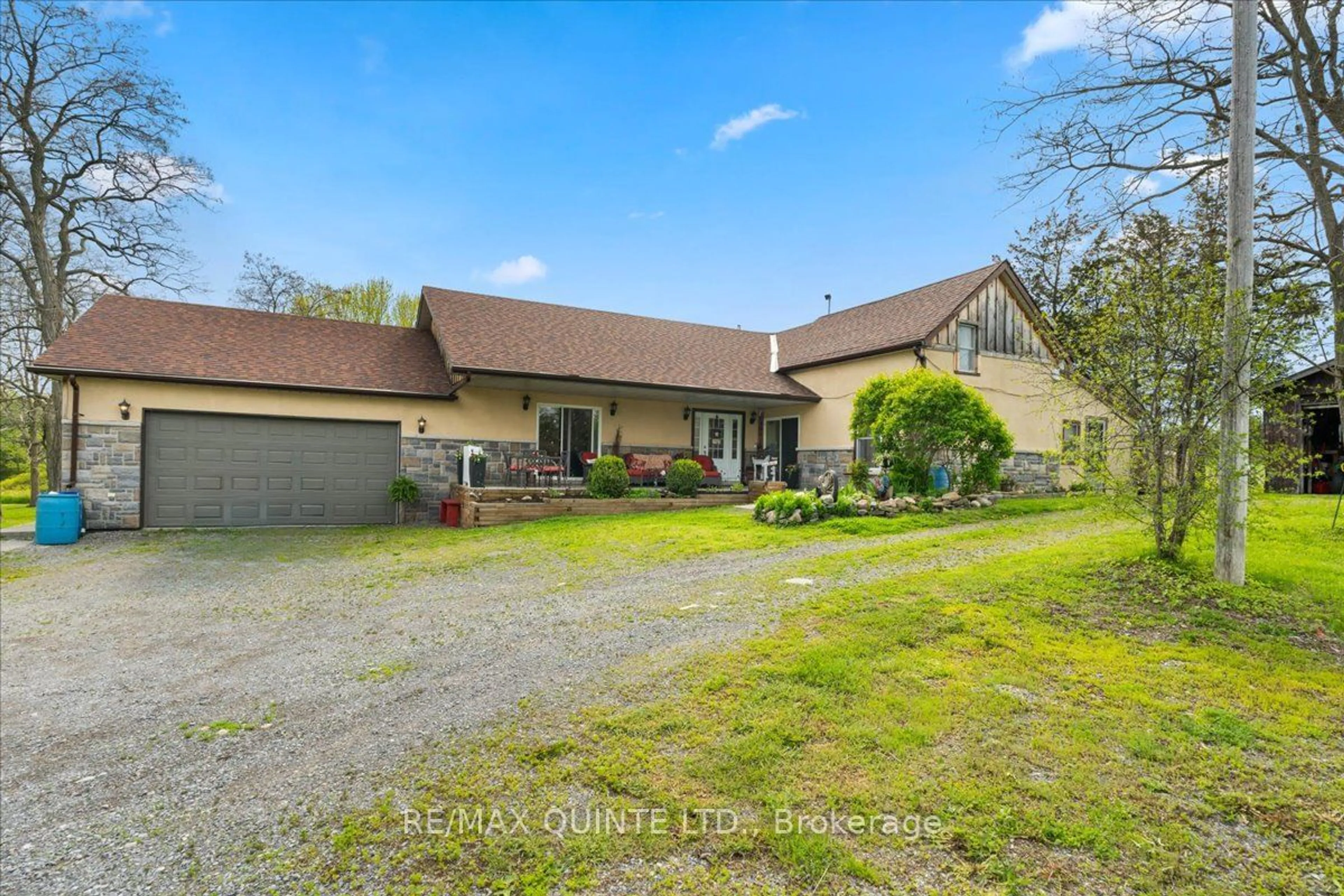 Frontside or backside of a home for 1686 County Road 13, Prince Edward County Ontario K0K 2P0