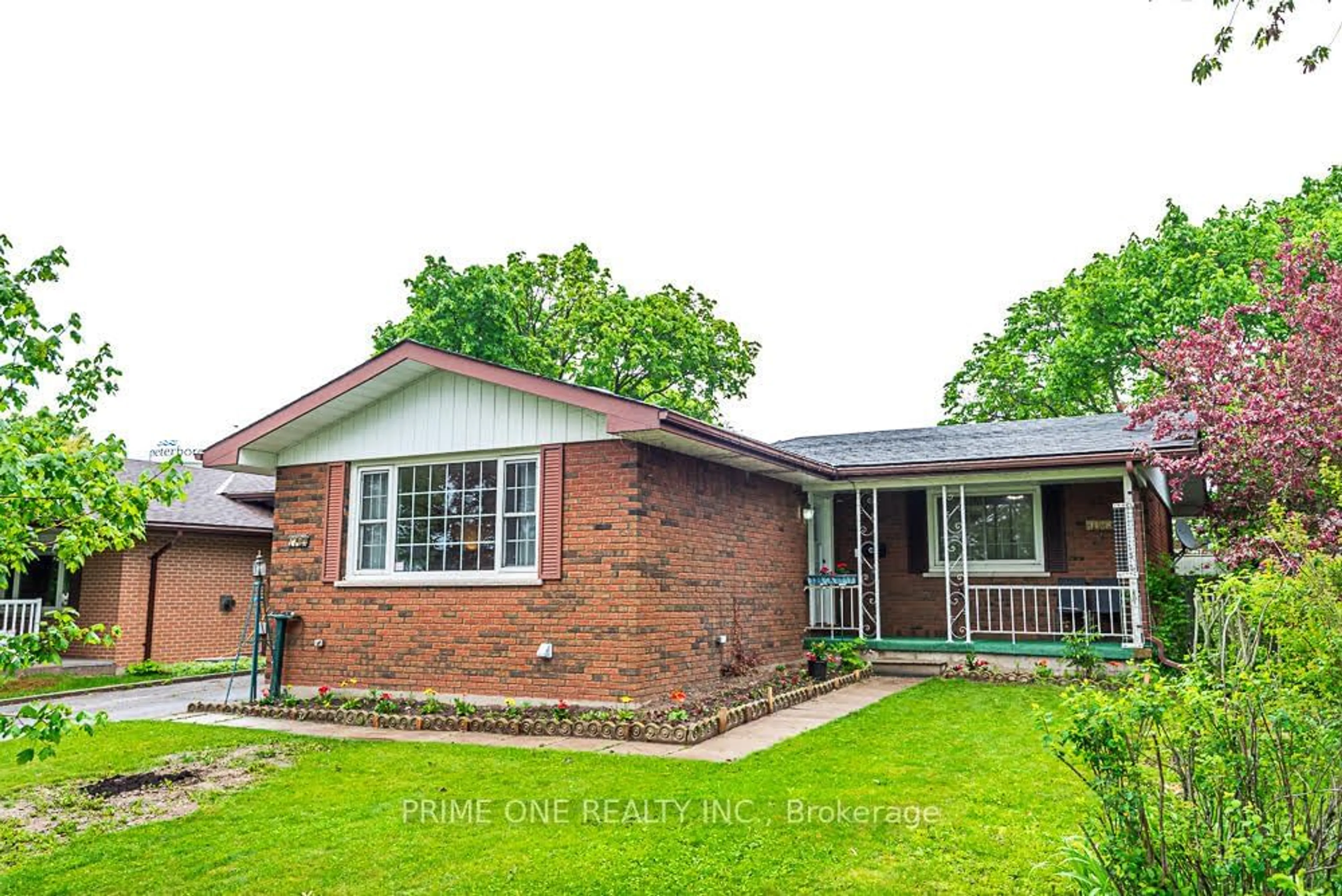 Home with brick exterior material for 1128 Hilltop St, Peterborough Ontario K9J 5S7