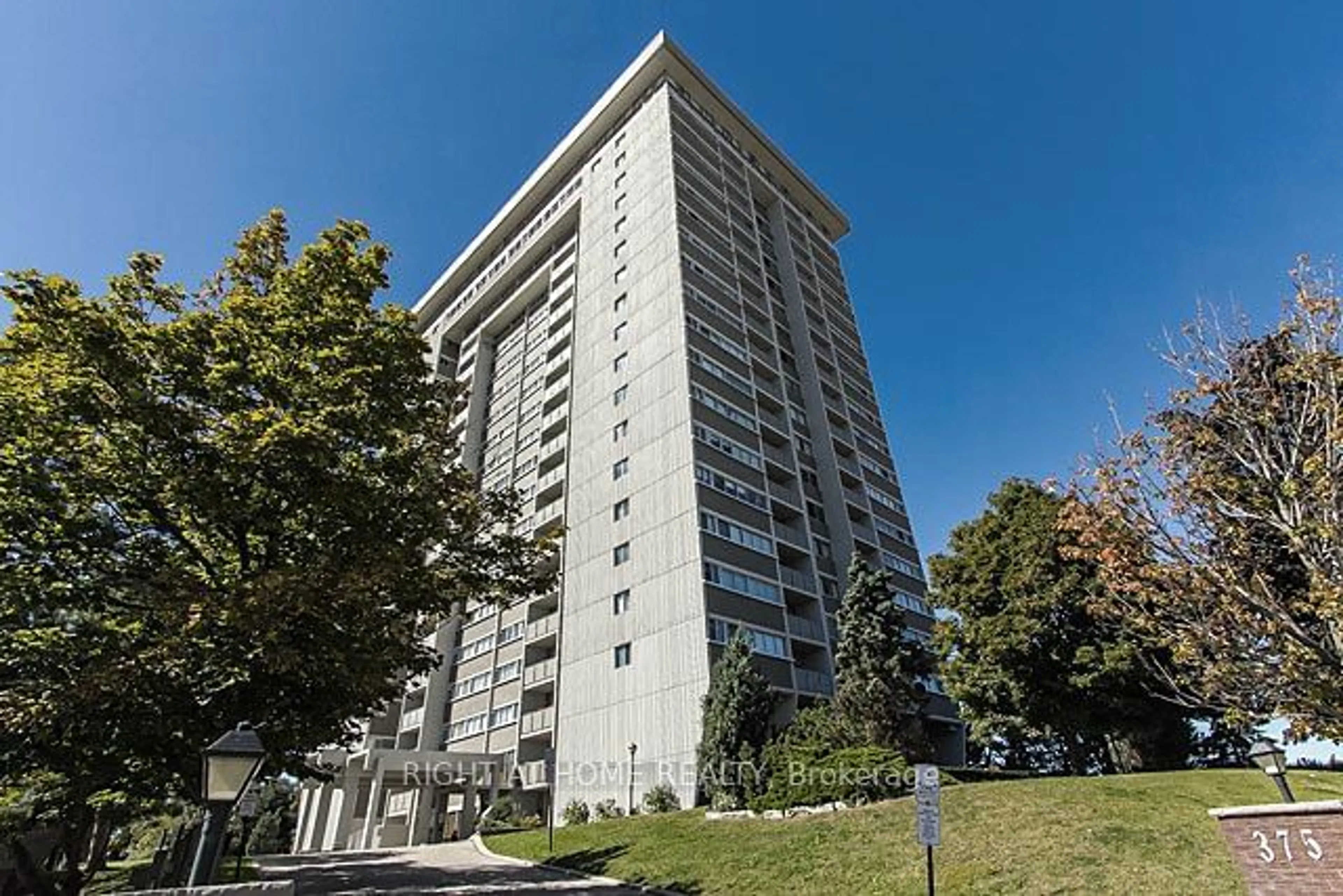 A pic from exterior of the house or condo for 375 King St #1407, Waterloo Ontario N2J 4L6