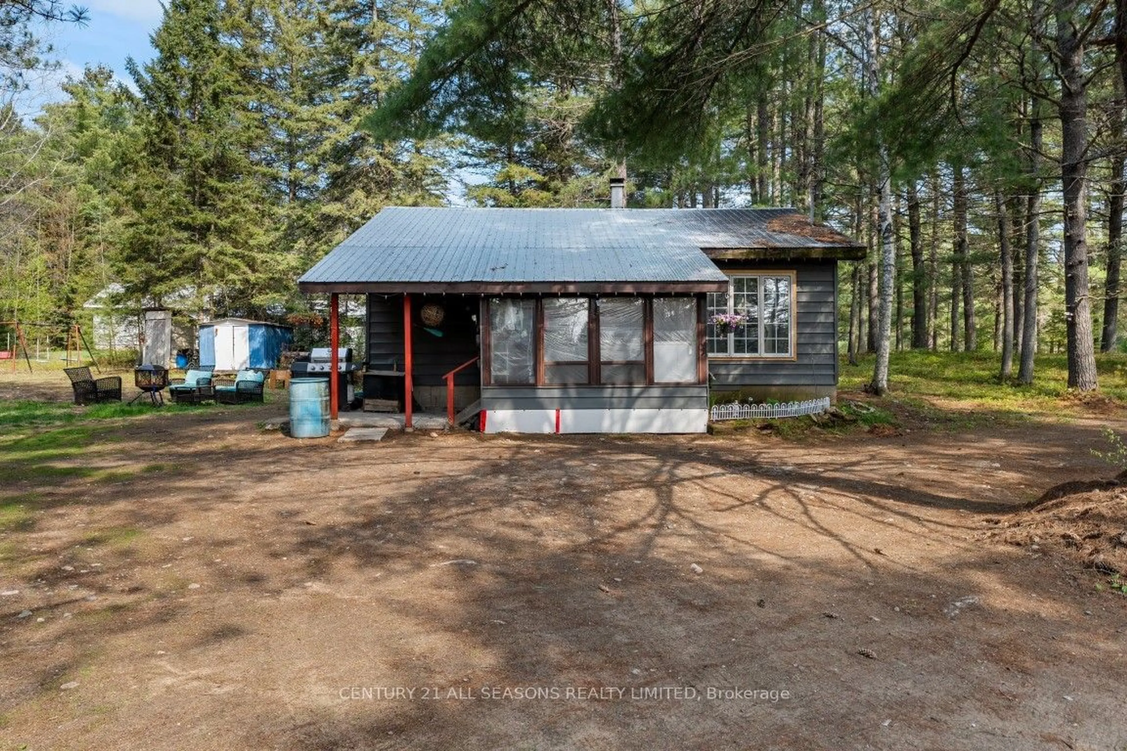 Cottage for 19 Papineau Lake Rd, Hastings Highlands Ontario K0L 2R0