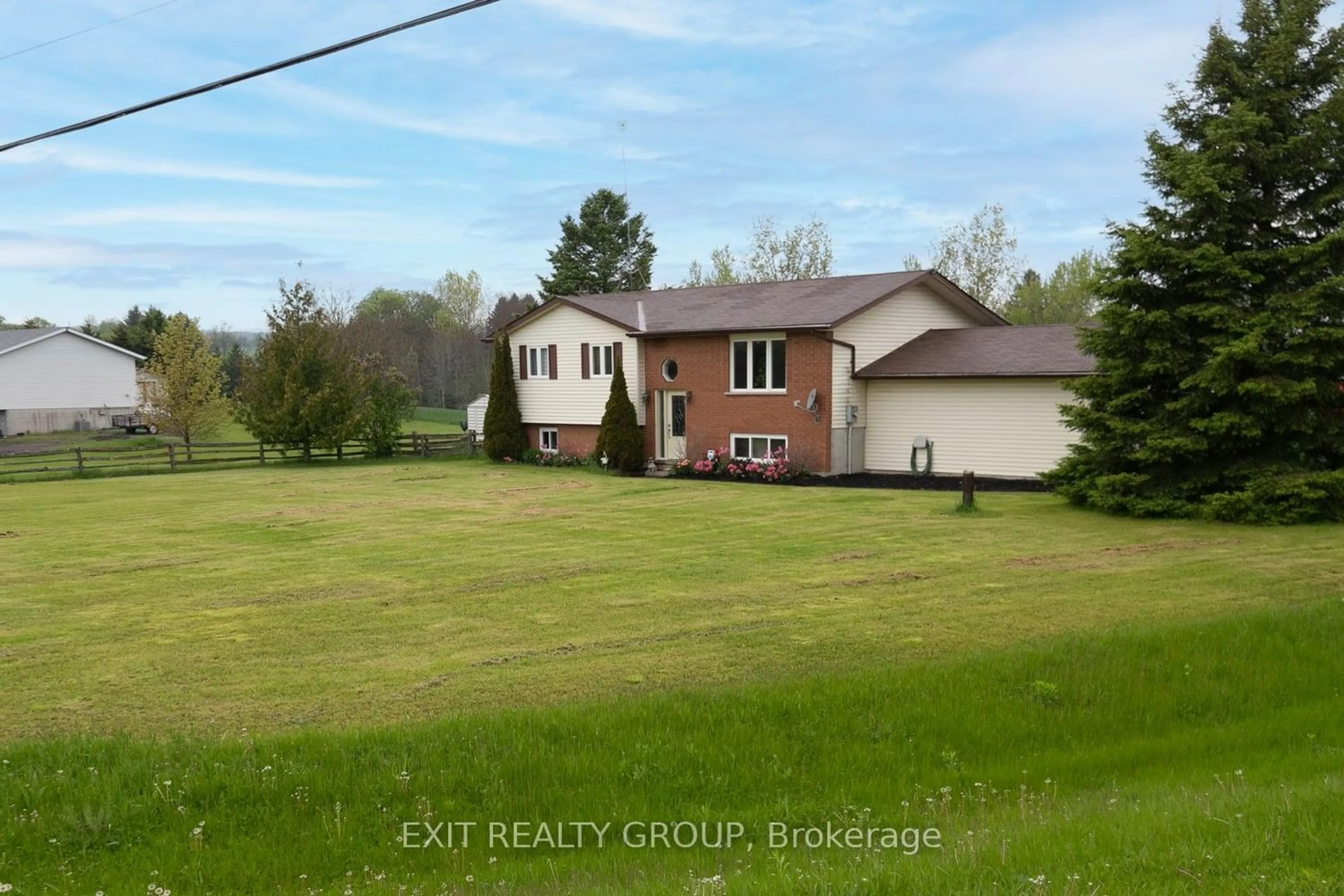 Frontside or backside of a home for 8 Reid Rd, Quinte West Ontario K0K 3M0
