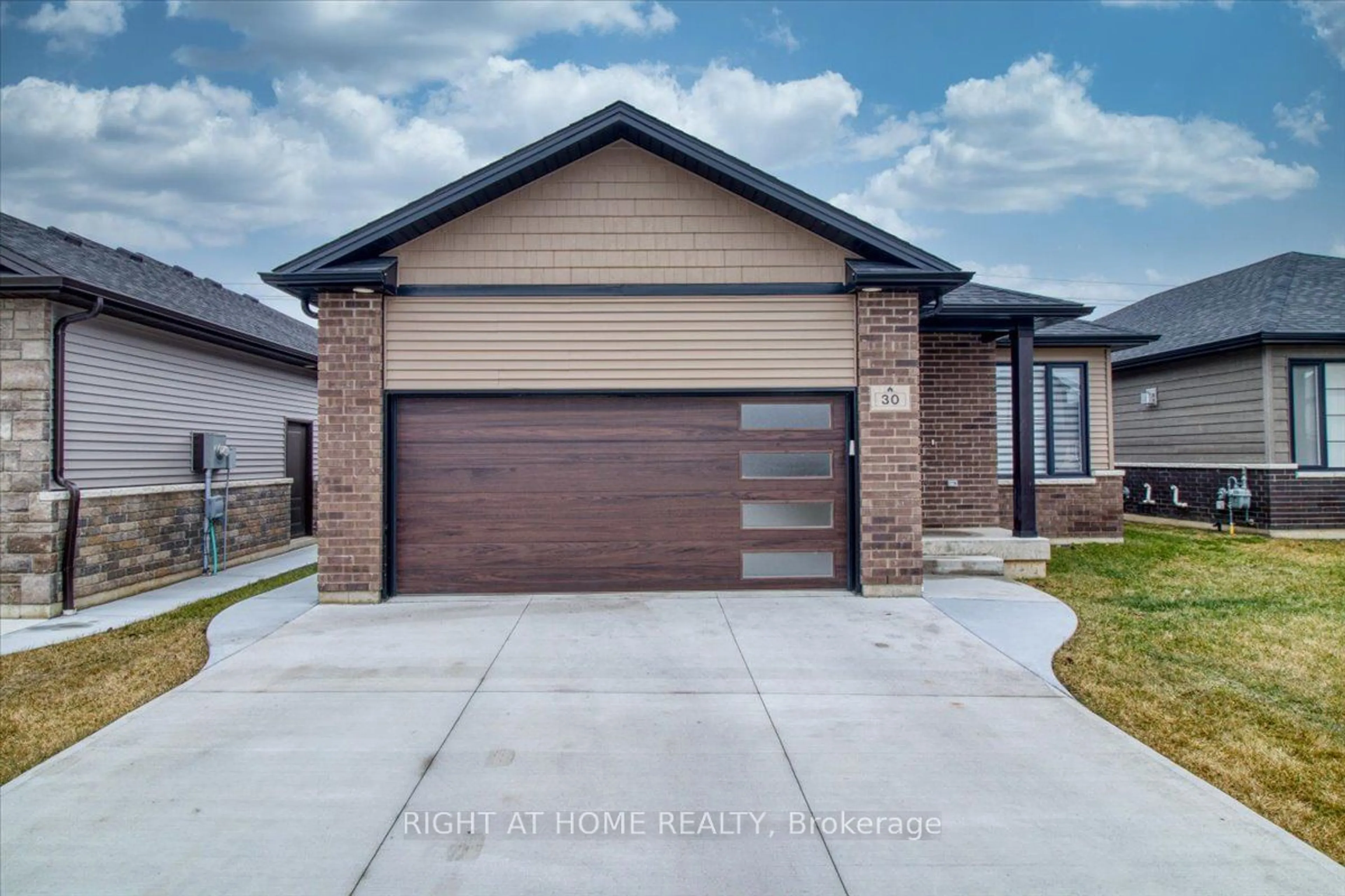 Home with brick exterior material for 30 Evening Dr, Chatham-Kent Ontario N7L 0B6