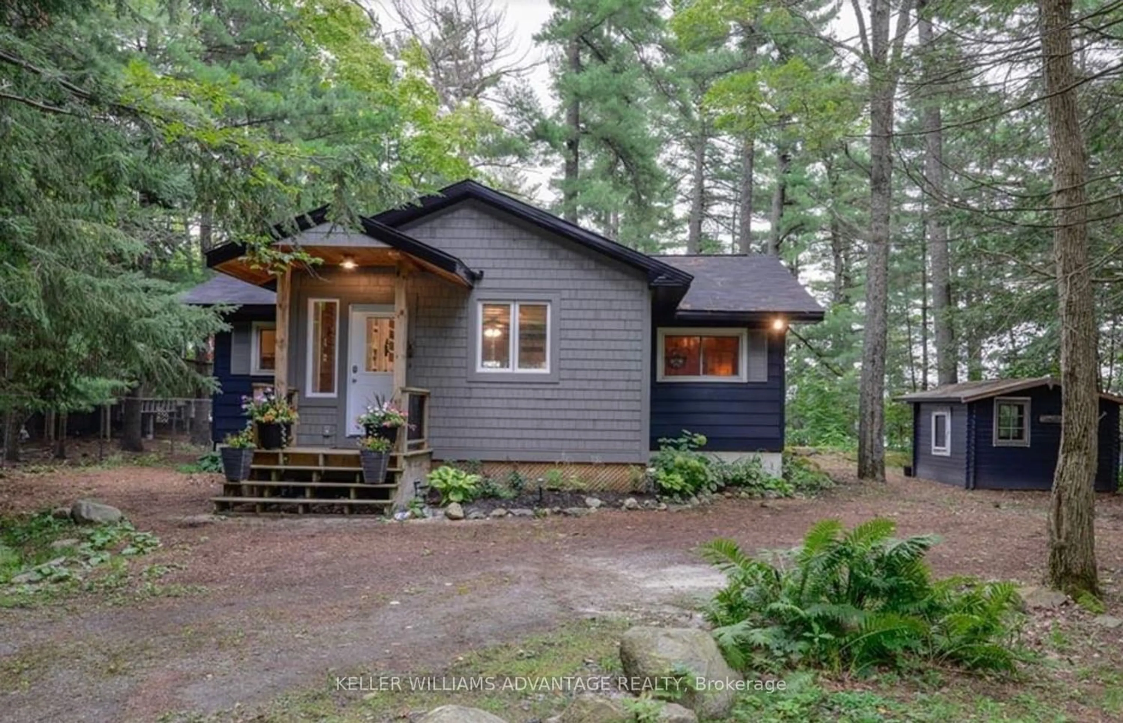 Cottage for 1015 Scout Trail Rd, Muskoka Lakes Ontario P0B 1J0