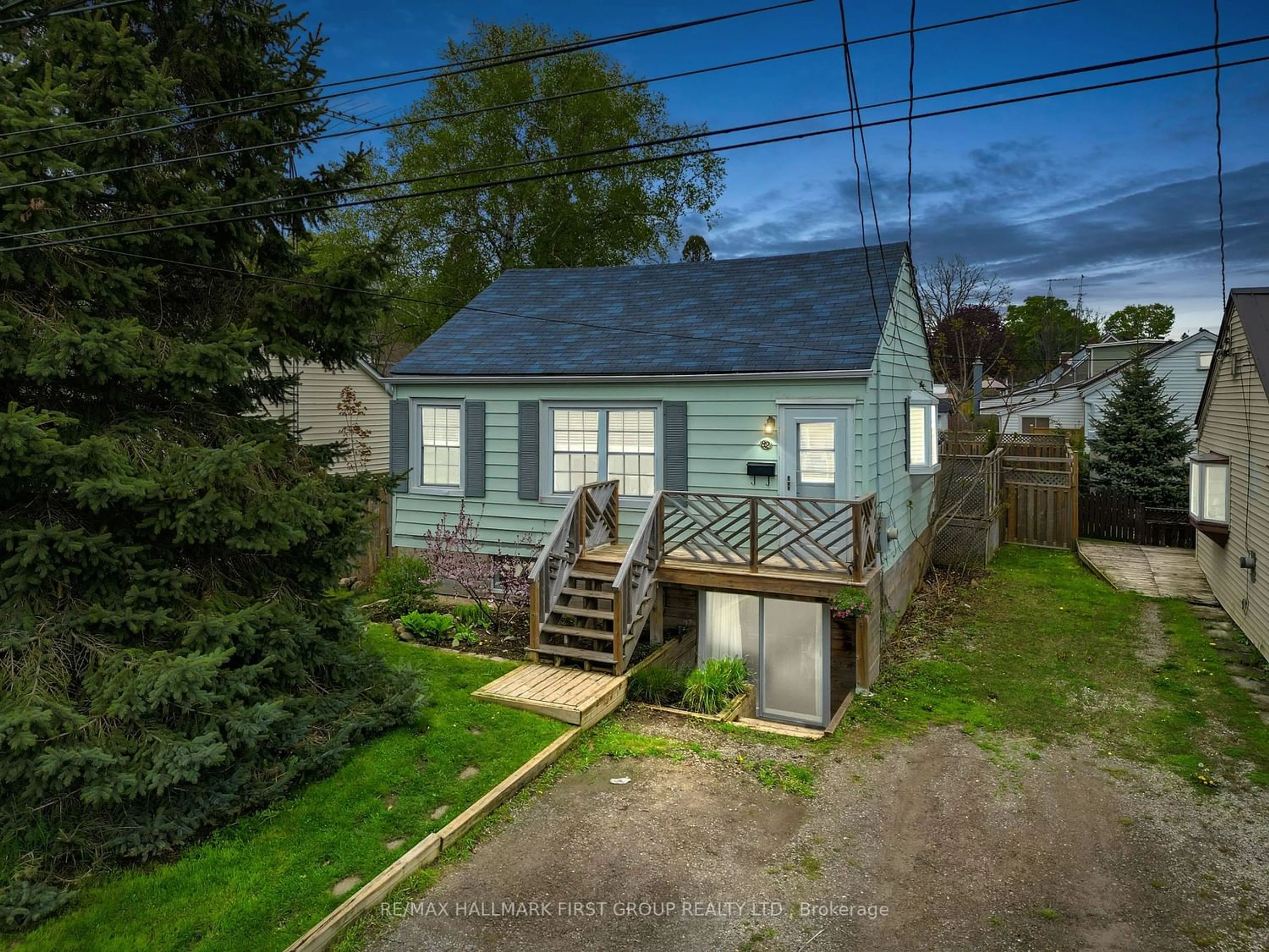 Frontside or backside of a home for 82 Dorset St, Port Hope Ontario L1A 1E4