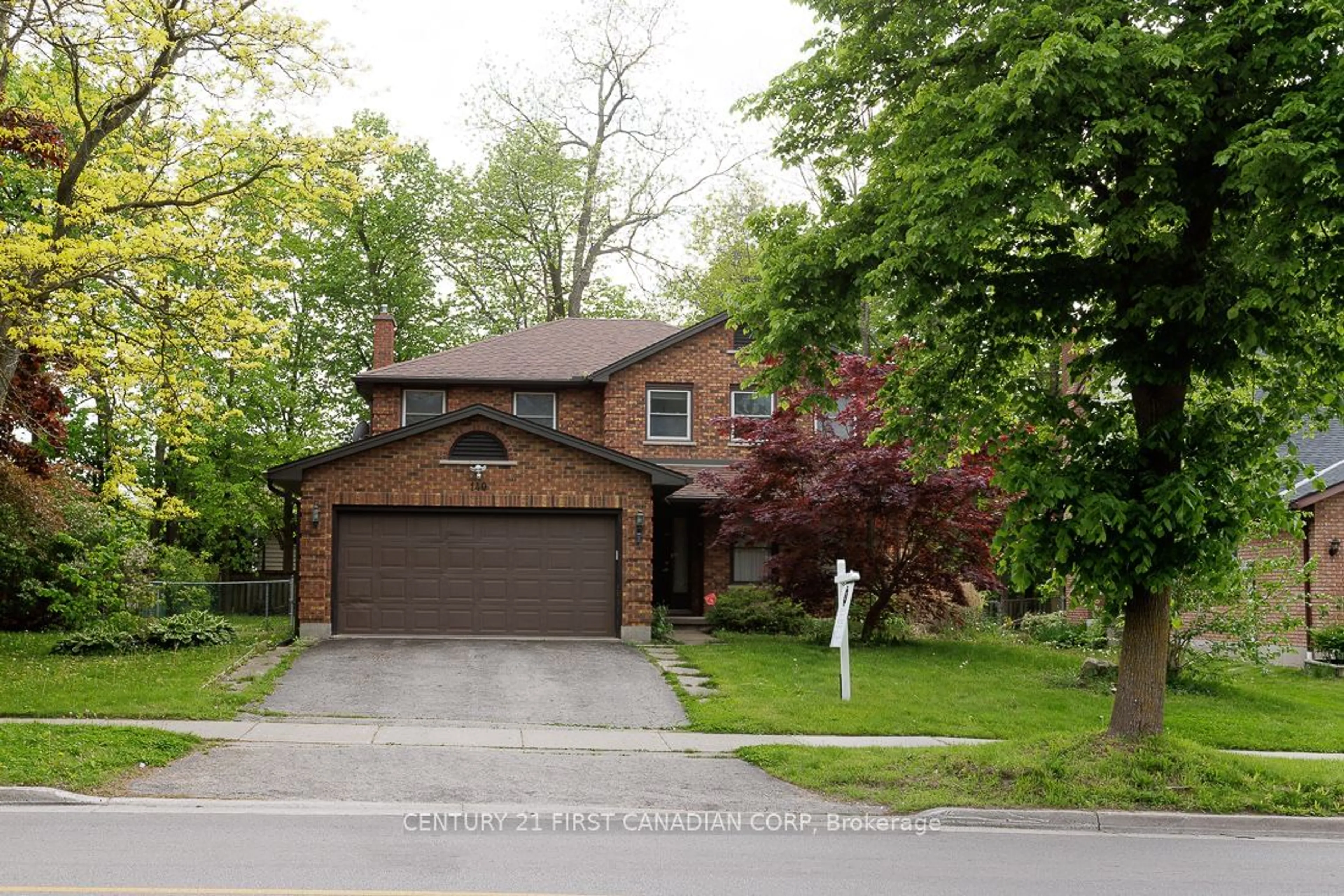 Frontside or backside of a home for 140 Castlegrove Blvd, London Ontario N6G 3T6