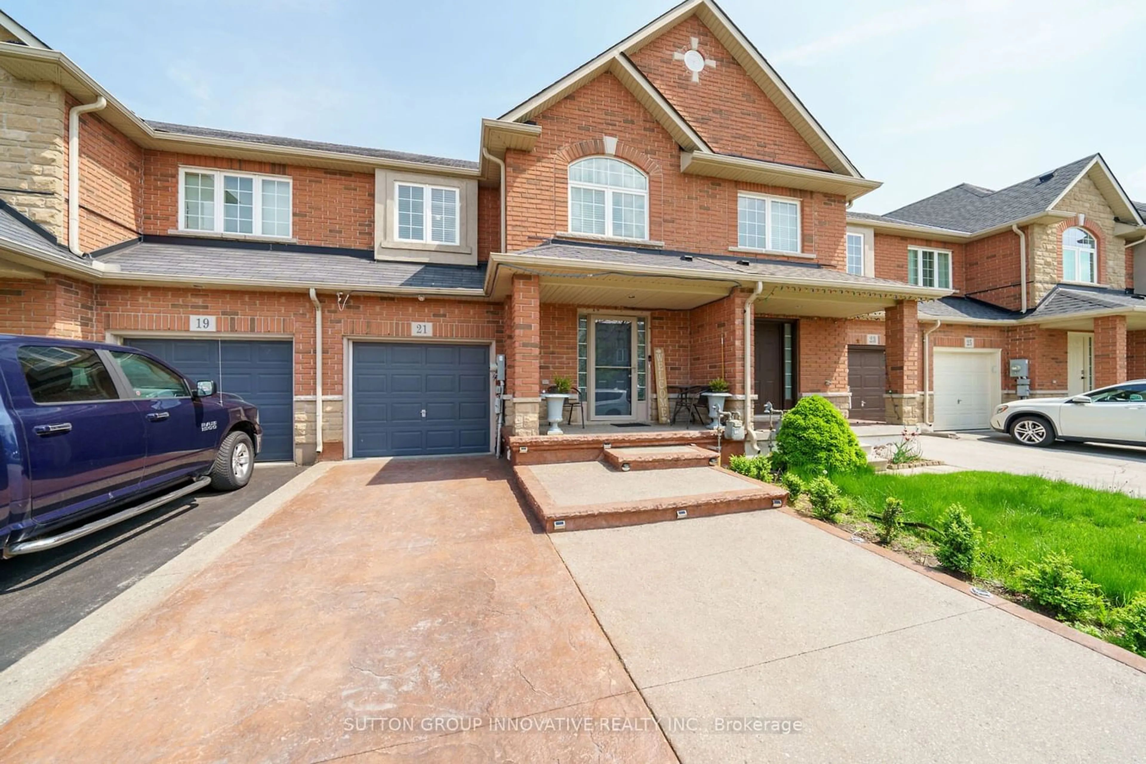 Home with brick exterior material for 21 Blue Mountain Dr, Hamilton Ontario L0R 1P0