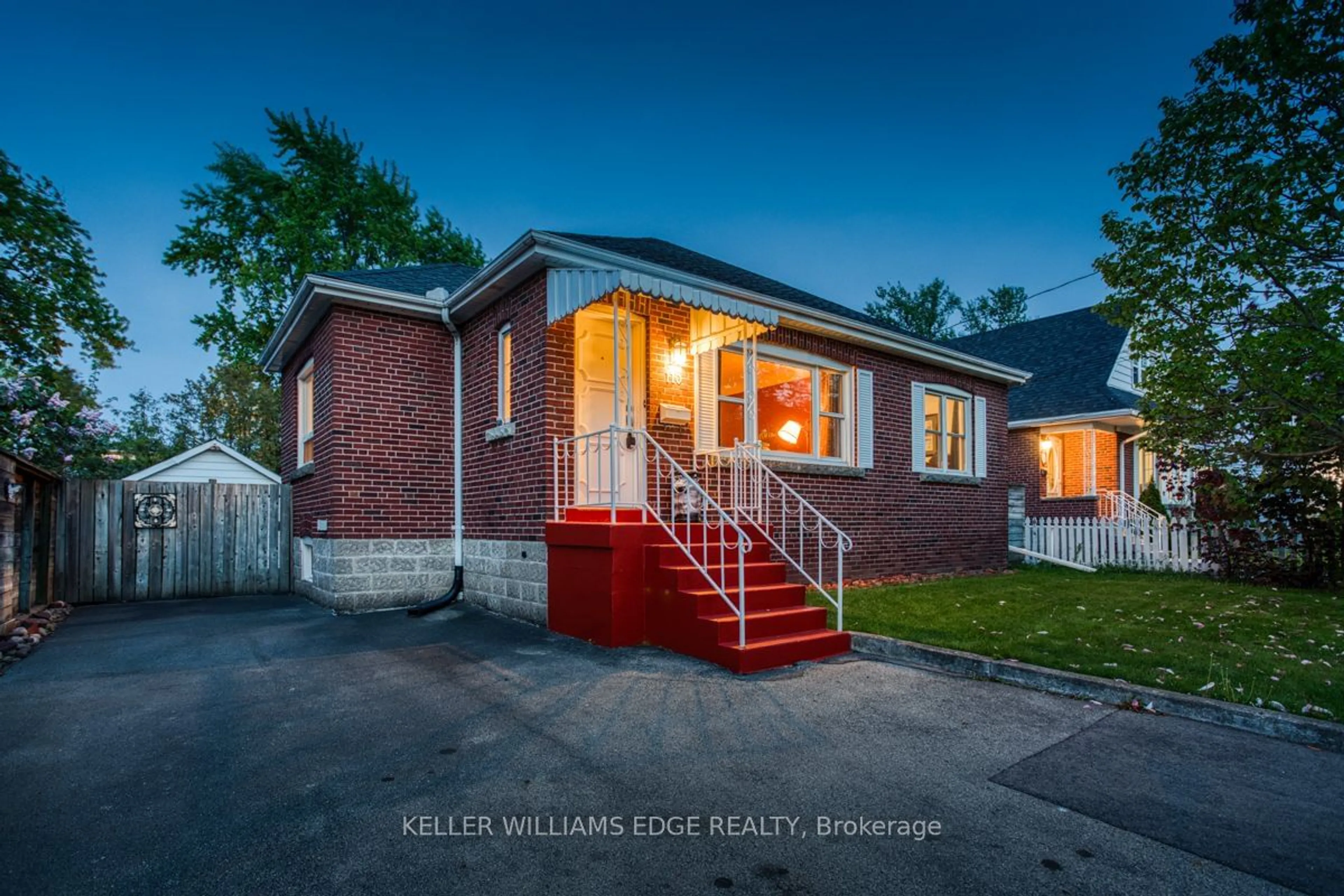 Home with brick exterior material for 110 First St, Hamilton Ontario L8G 1Y4