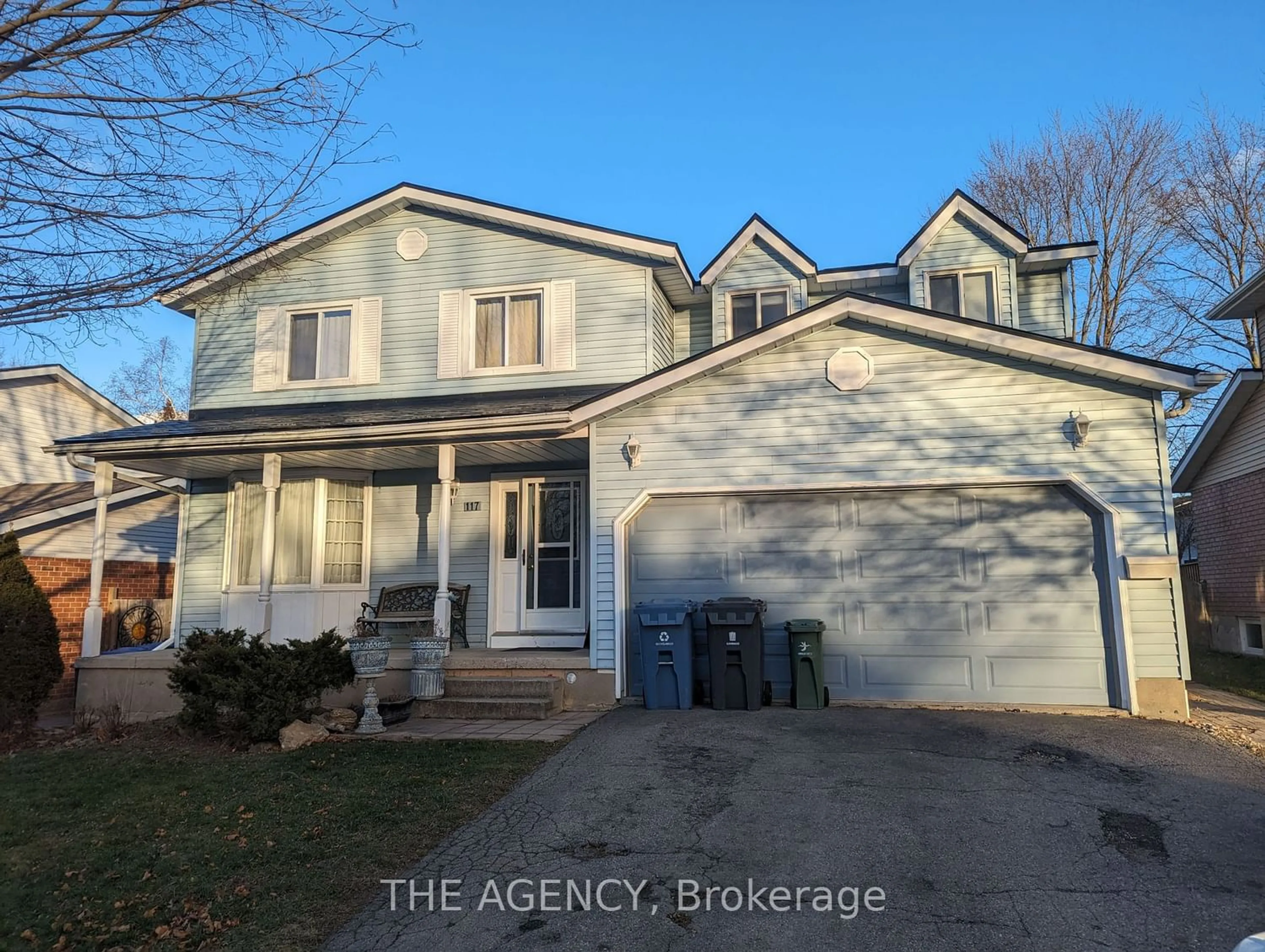 Frontside or backside of a home for 117 Imperial Rd, Guelph Ontario N1H 7Z5