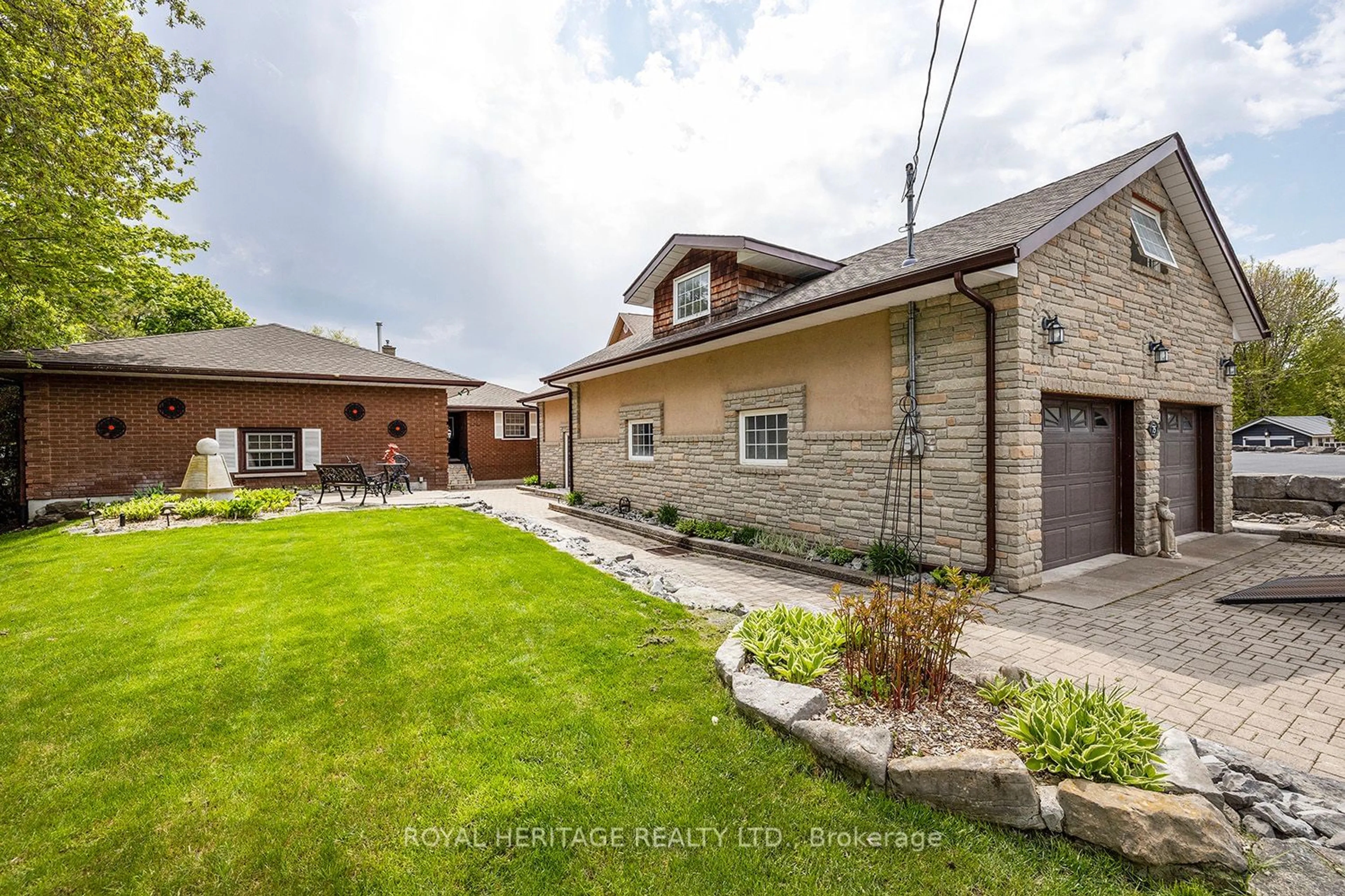 Frontside or backside of a home for 75 Riverside Dr, Kawartha Lakes Ontario K0M 1A0