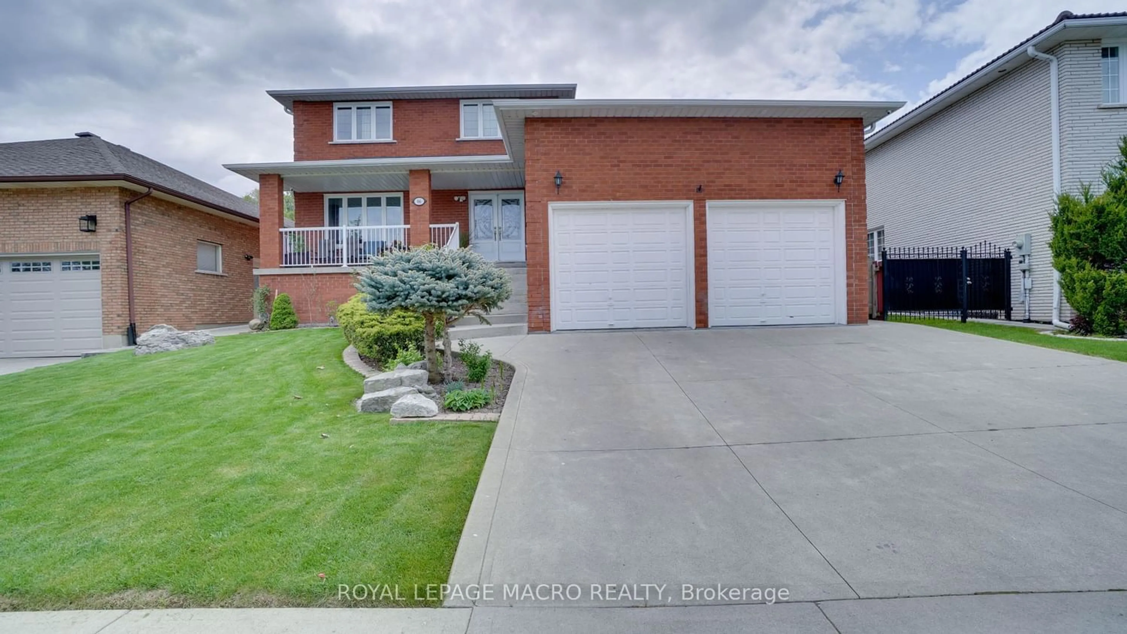 Frontside or backside of a home for 66 Glen Cannon Dr, Hamilton Ontario L8G 4E1
