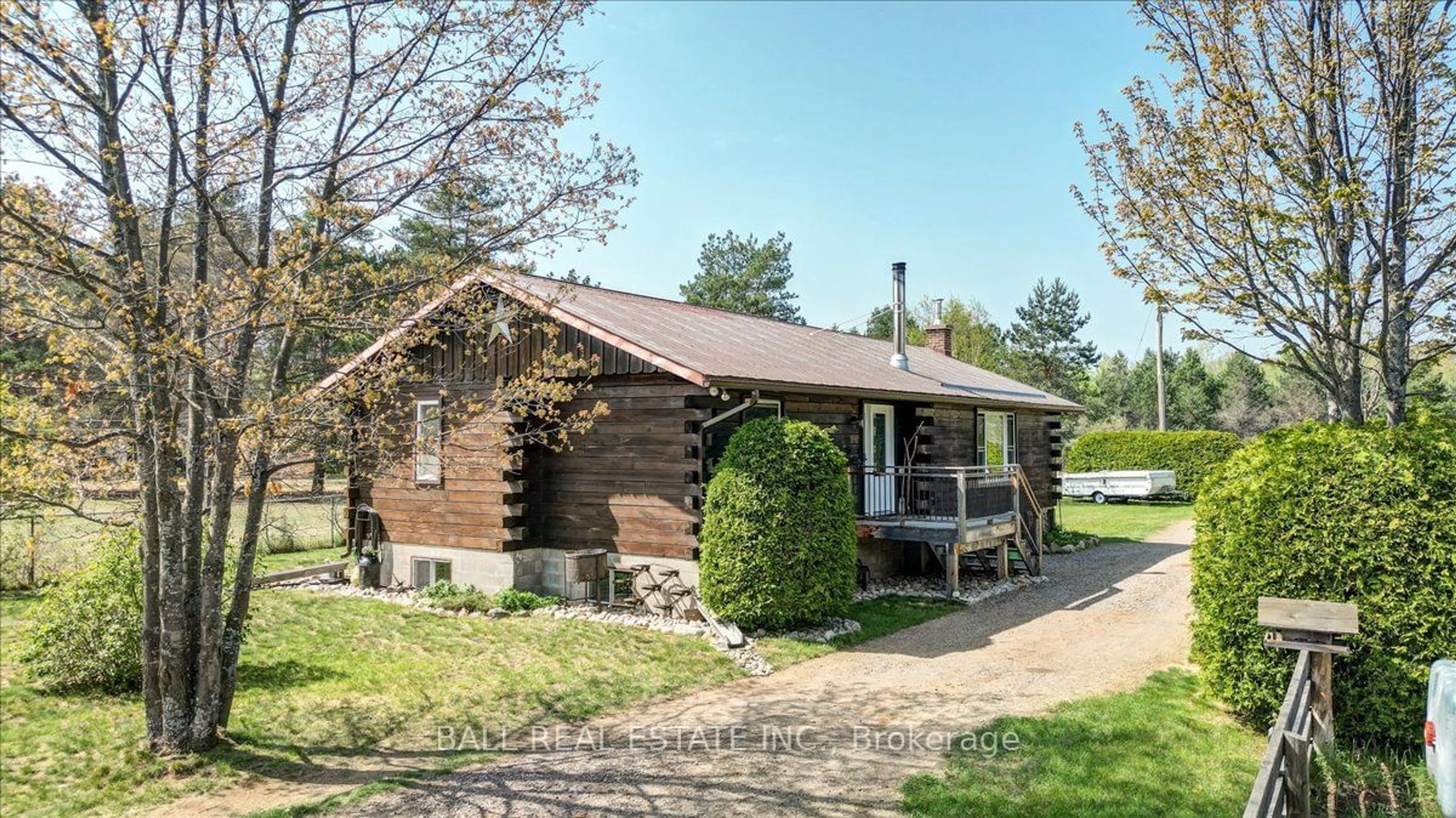 Cottage for 95 Major Lake Rd, South Algonquin Ontario K0J 2C0