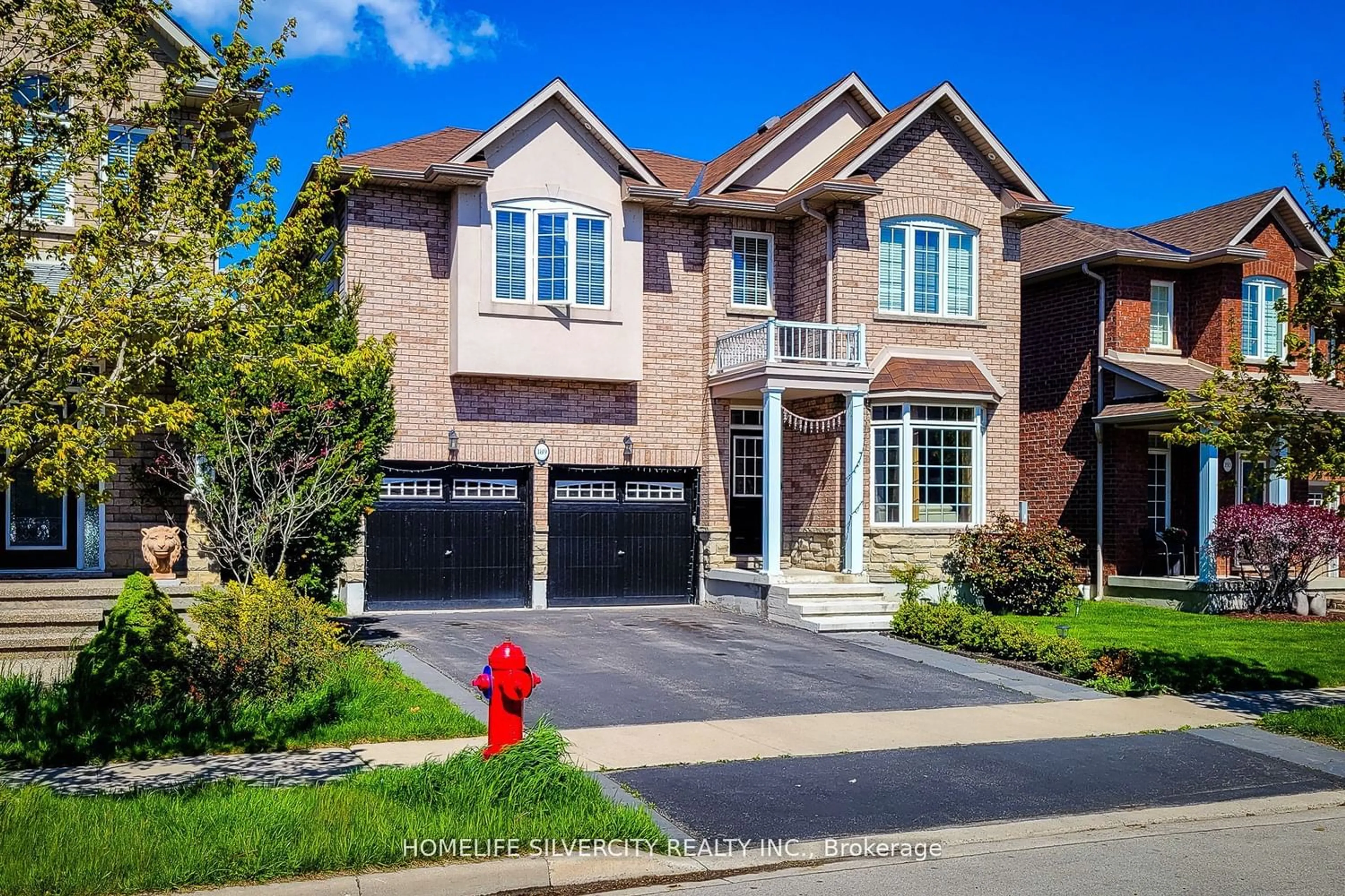 Home with brick exterior material for 189 Palacebeach Tr, Hamilton Ontario L8E 0C2
