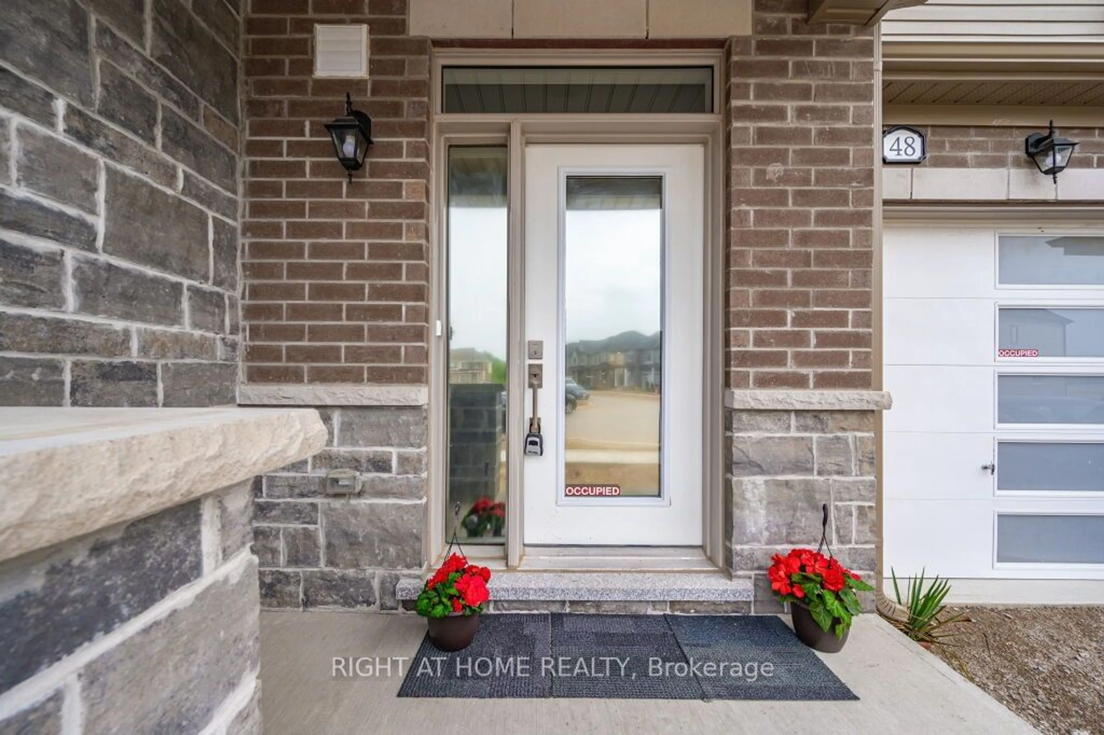 Indoor entryway for 48 Edminston Dr, Centre Wellington Ontario N1M 0J1