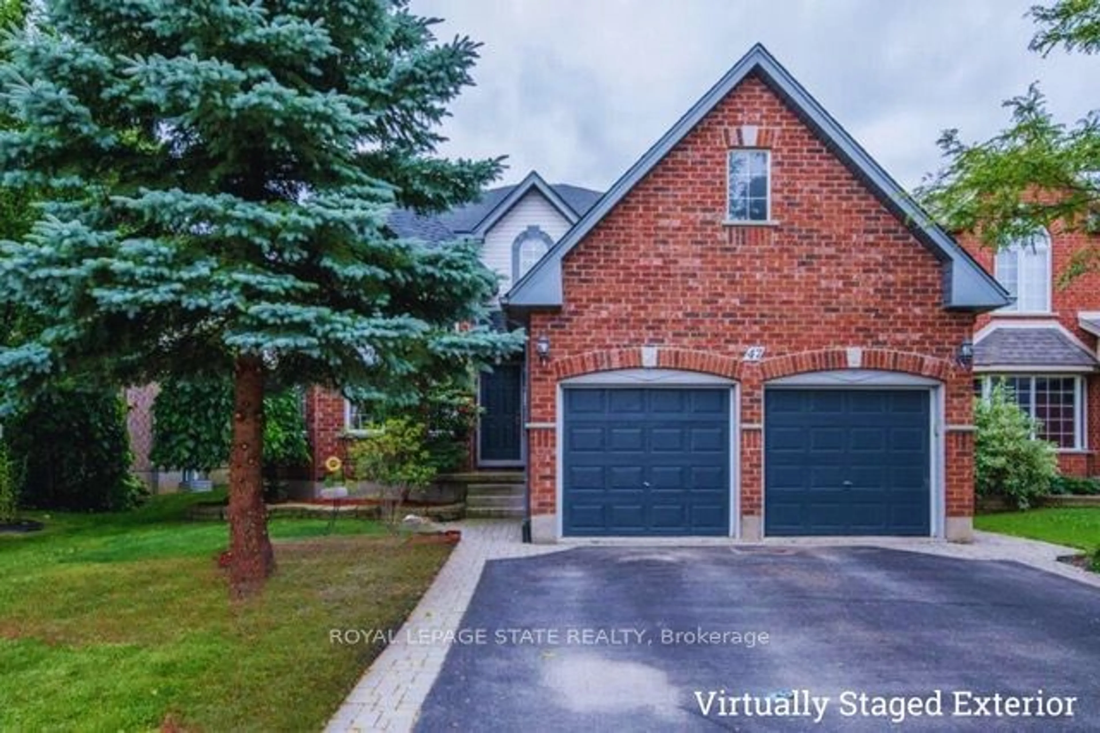 Home with brick exterior material for 47 Lavender Rd, Cambridge Ontario N1P 1C8