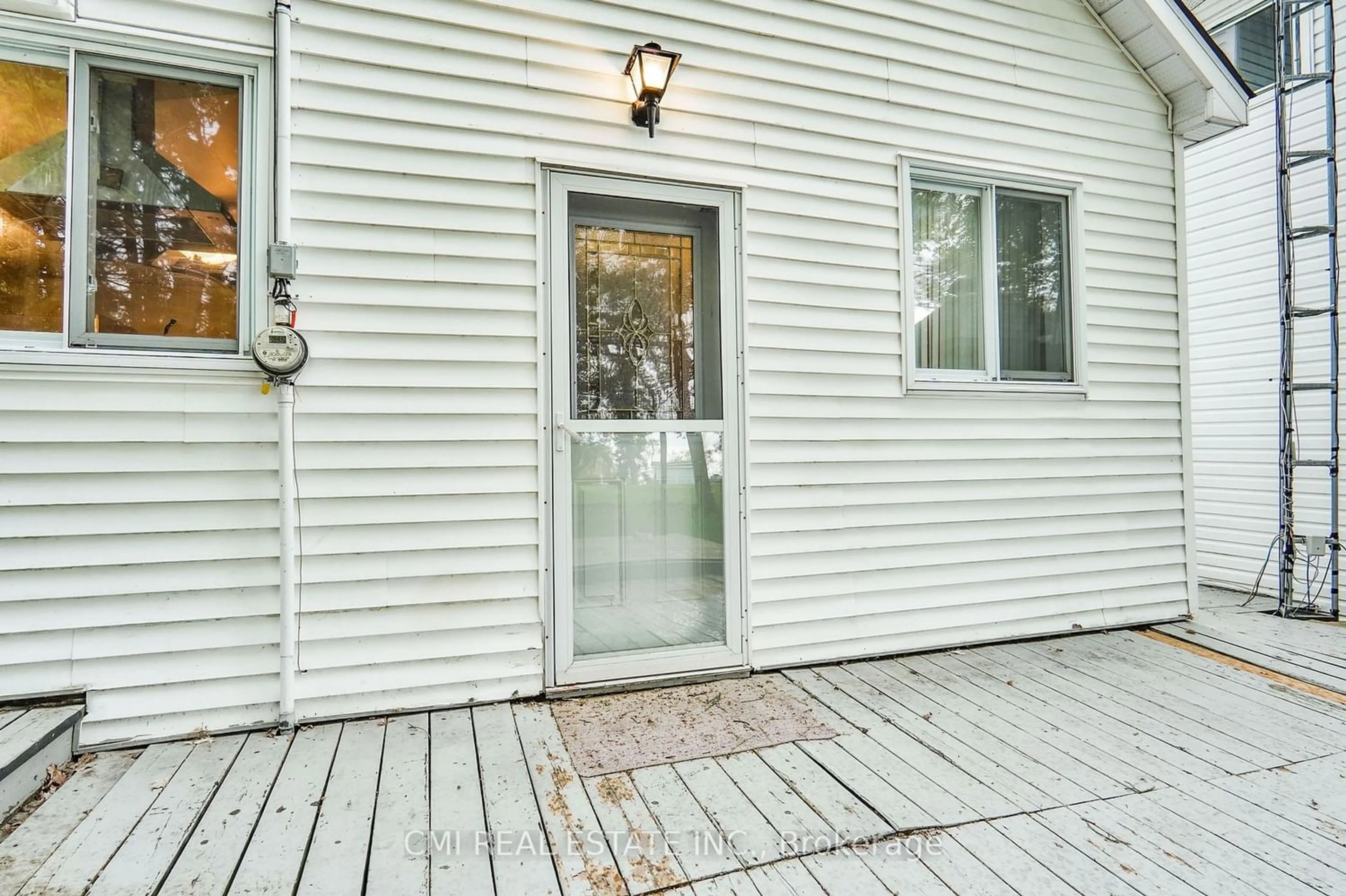 Patio, cottage for 3569 Old Montreal Rd, Orleans - Cumberland and Area Ontario K4C 1C8