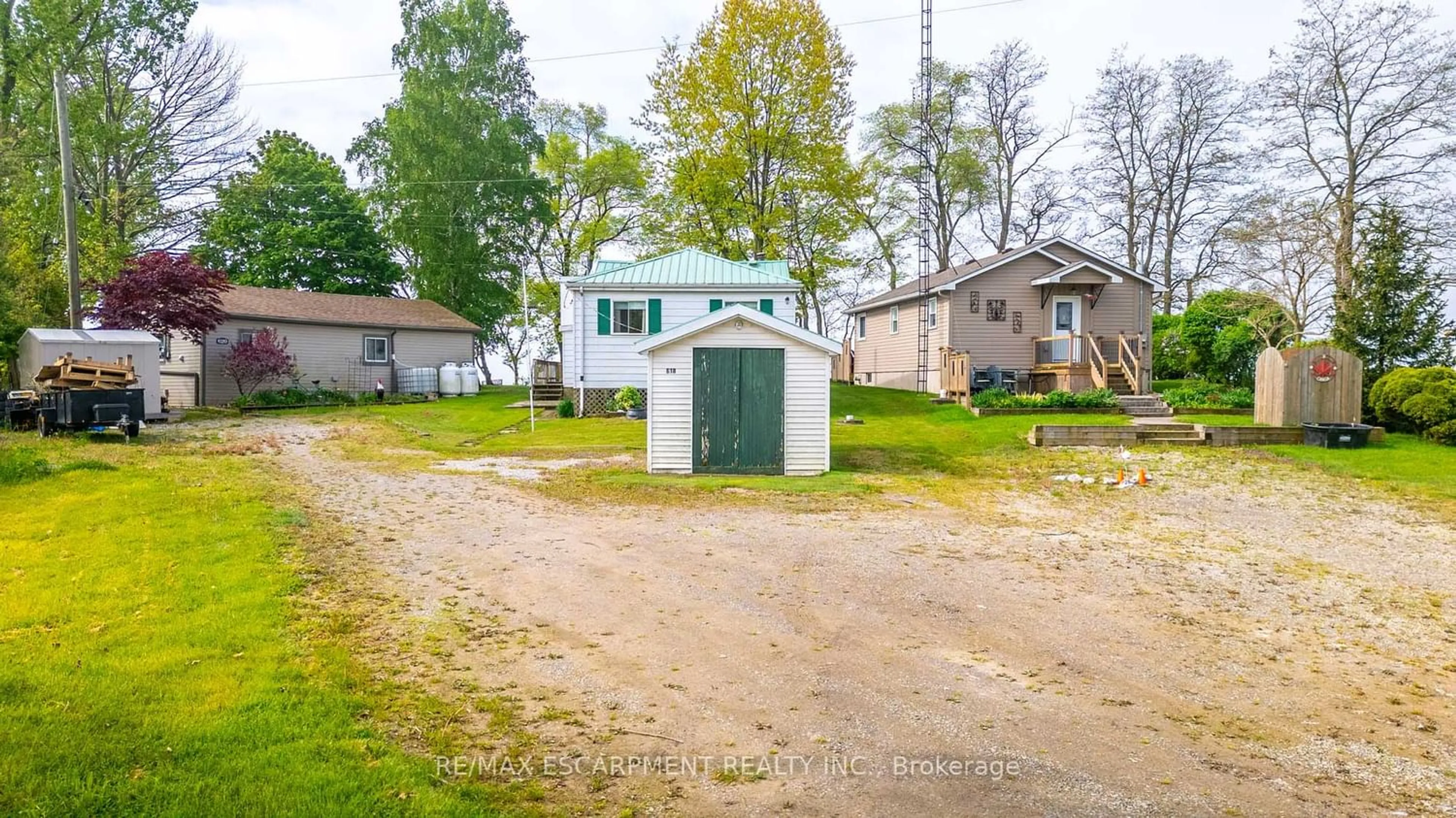 Cottage for 618 South Coast Dr, Haldimand Ontario N0A 1L0