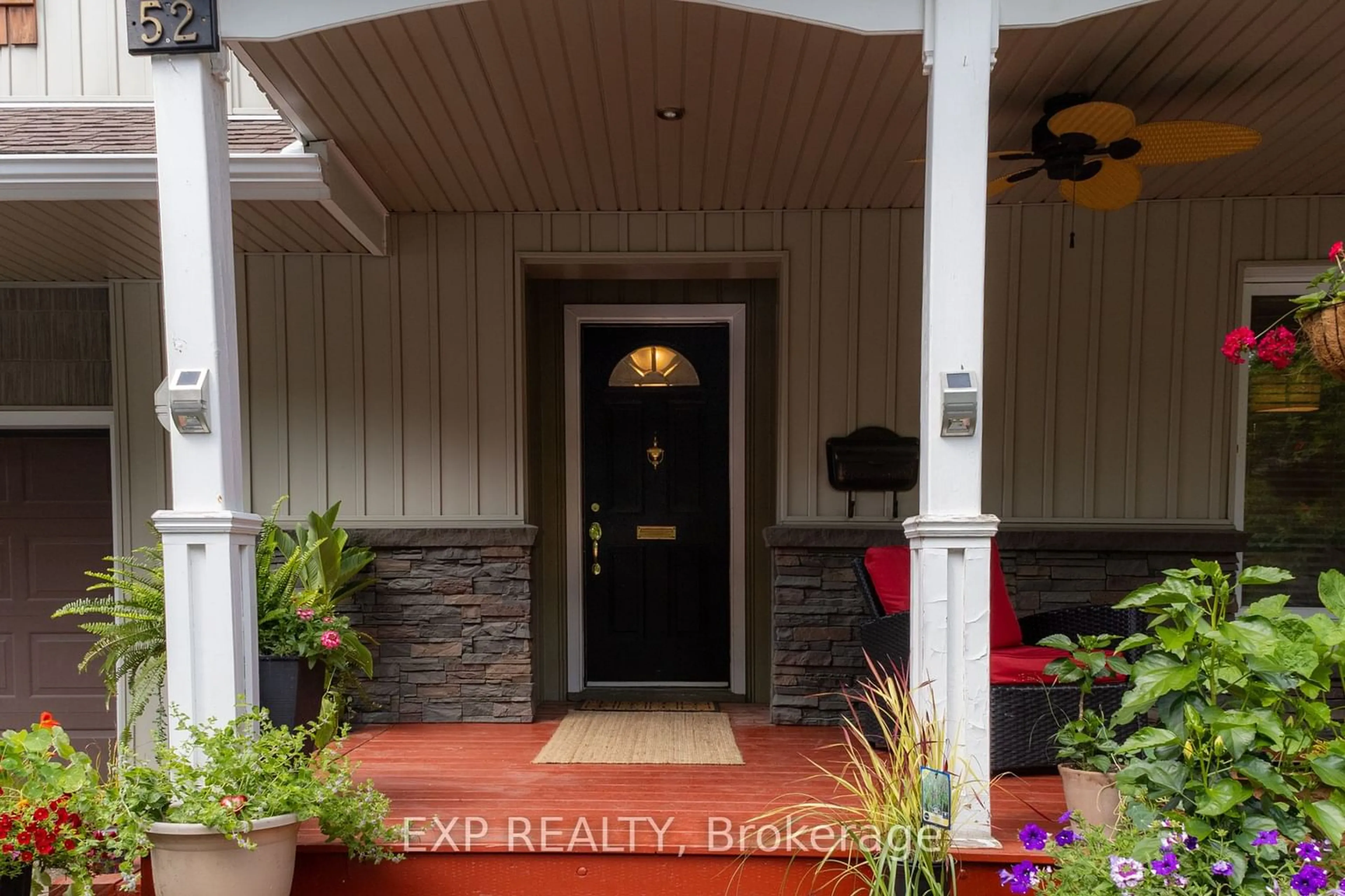 Indoor entryway for 52 Selena Ave, Belleville Ontario K8P 4C4