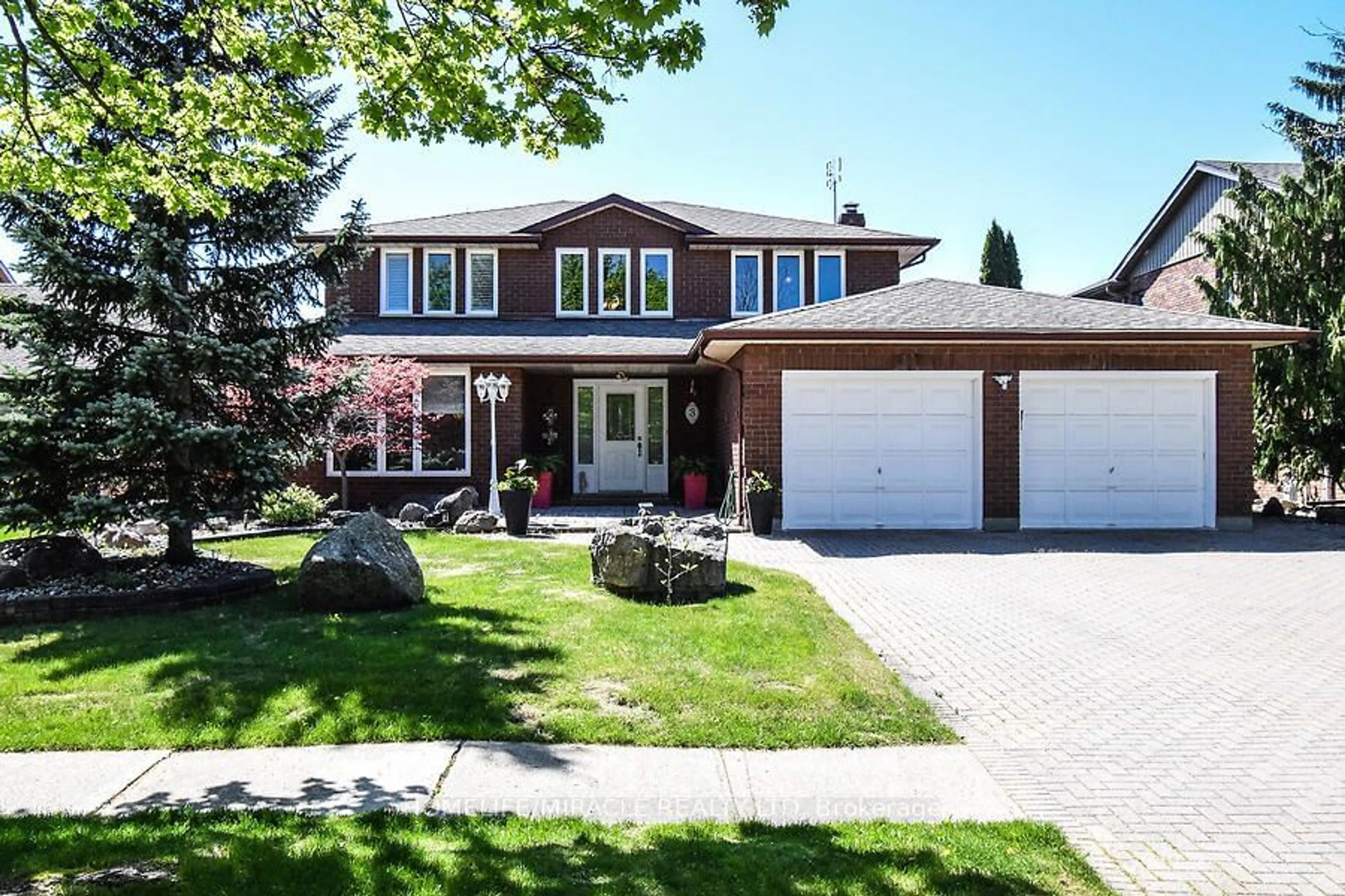 Frontside or backside of a home for 3 Barbican Tr, St. Catharines Ontario L2T 3Z8